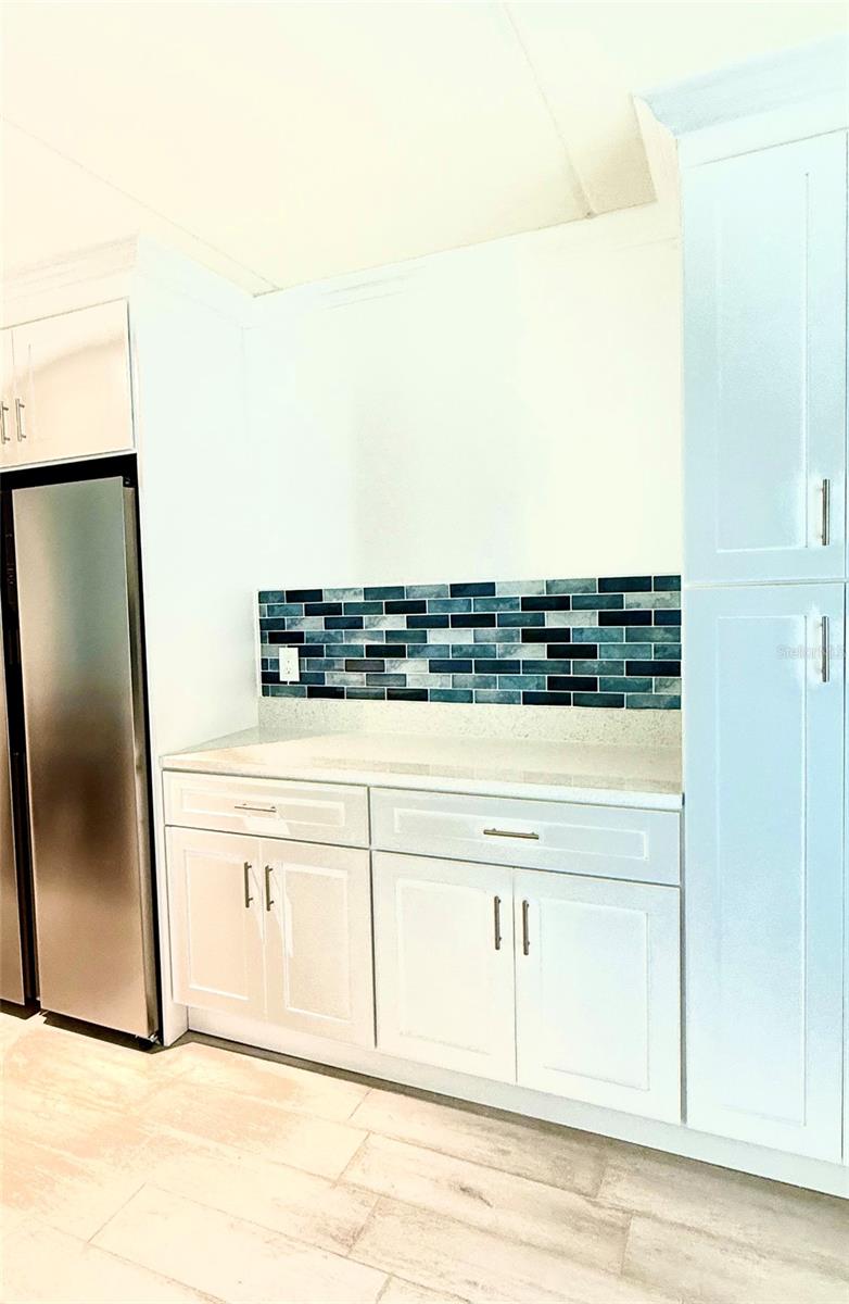 Image 10 of 28 For 8901 Blind Pass Road 128