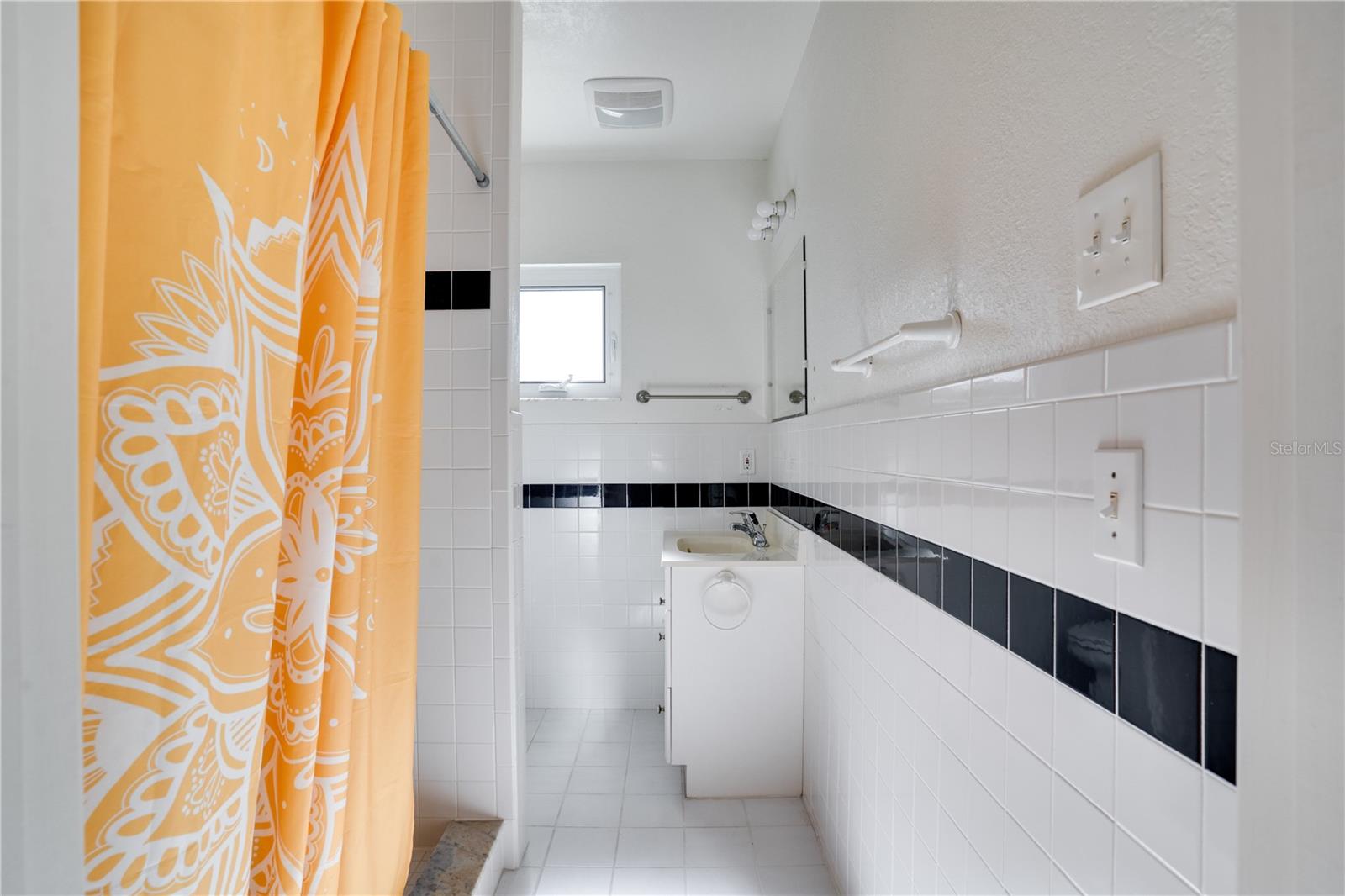 Image 15 of 38 For 5135 101st Street N