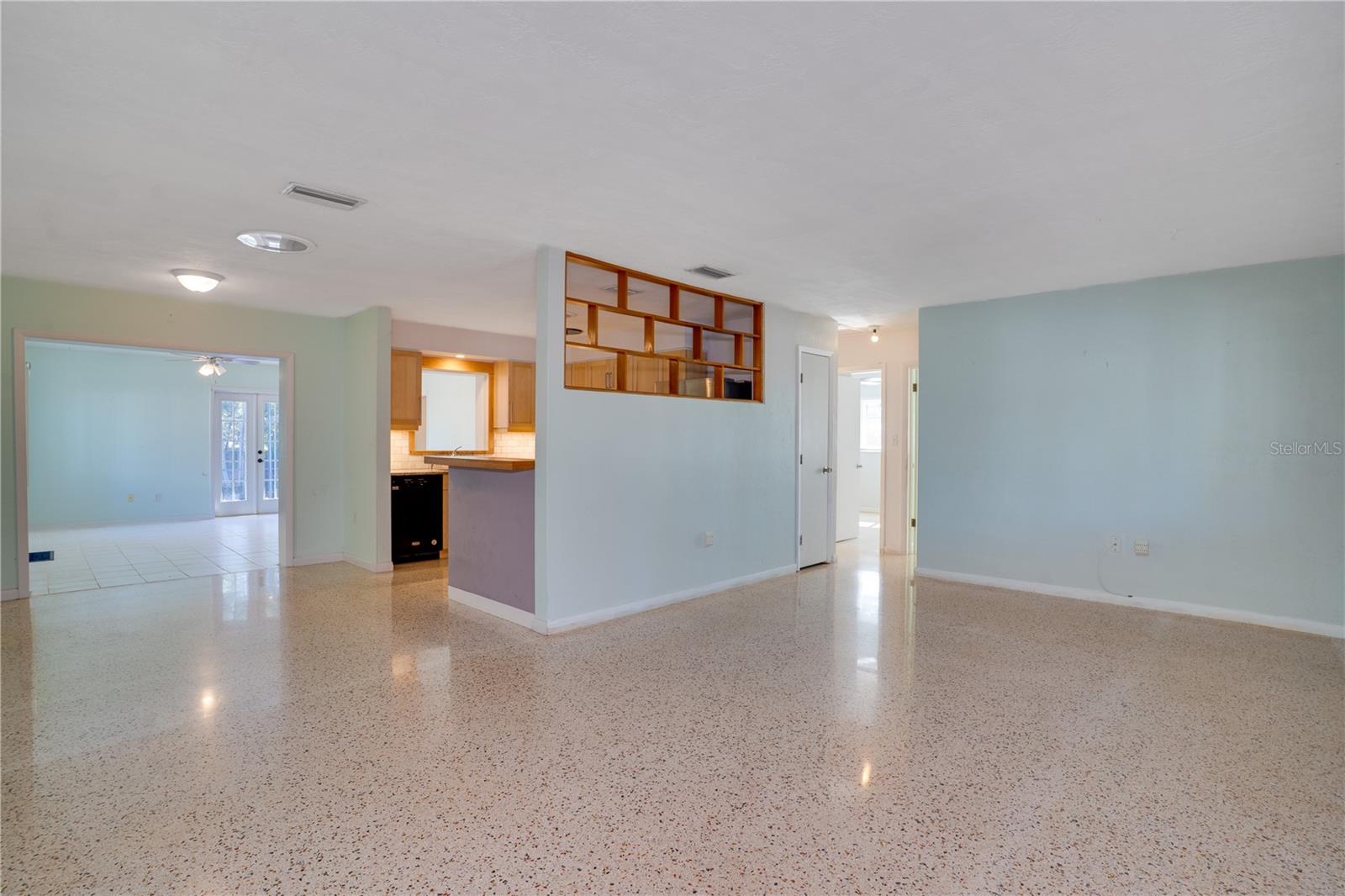 Image 3 of 38 For 5135 101st Street N