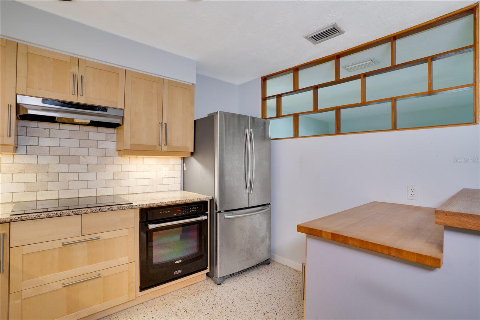 Image 9 of 38 For 5135 101st Street N