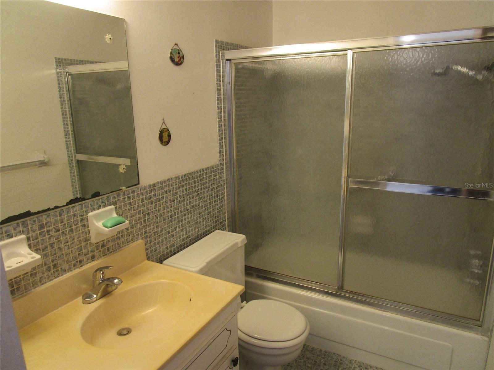 Image 5 of 32 For 1900 58th Avenue N 22