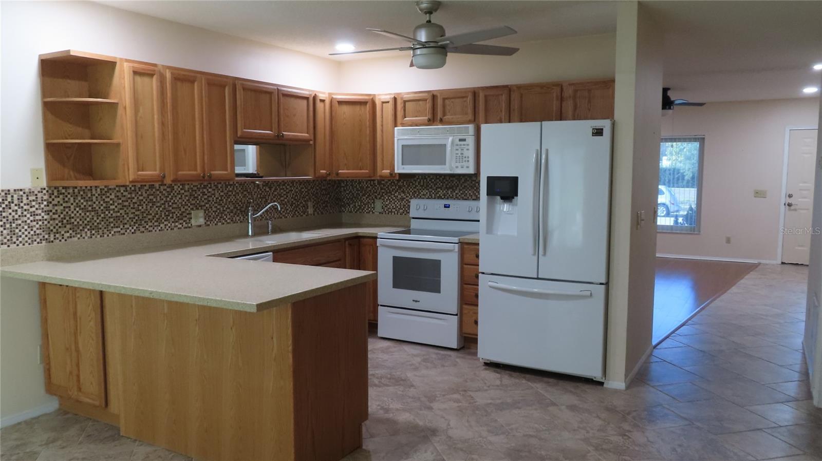 Image 11 of 57 For 2291 Americus Boulevard W 7