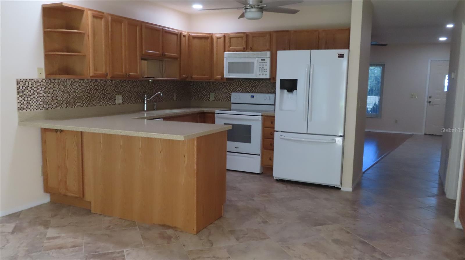 Image 13 of 57 For 2291 Americus Boulevard W 7