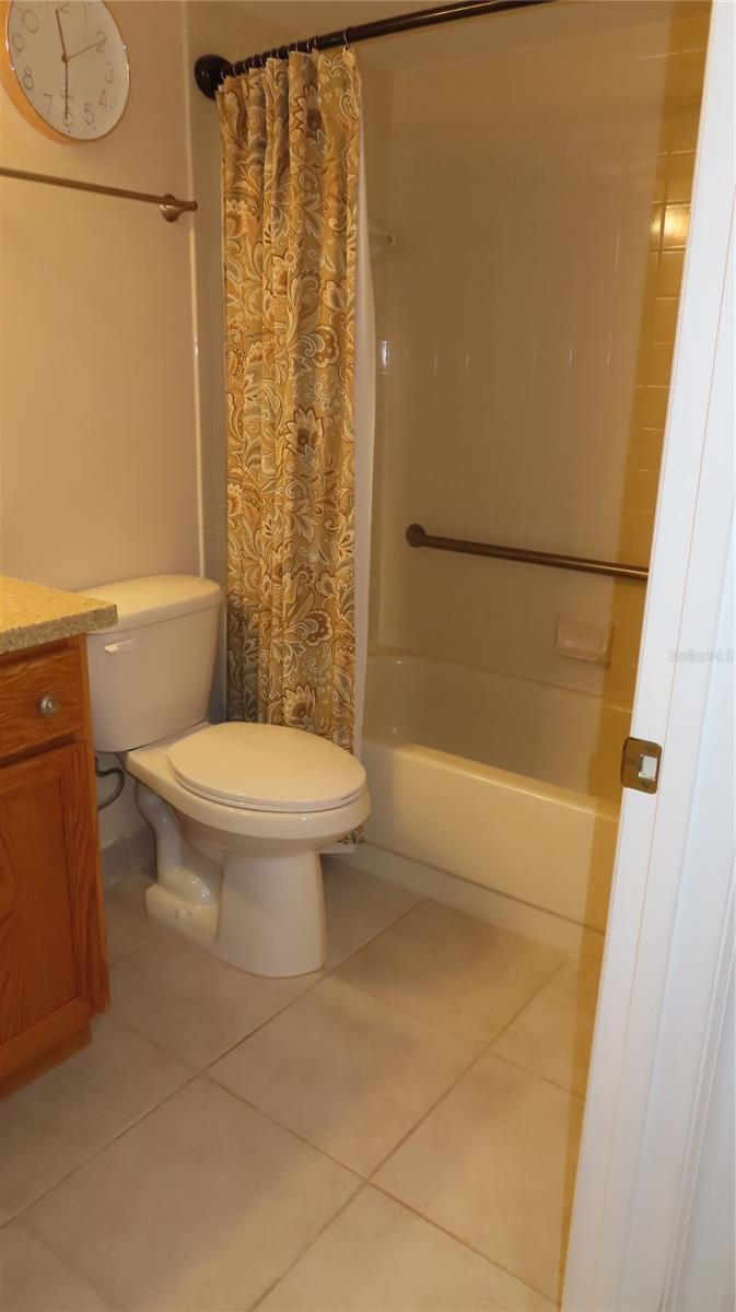 Image 37 of 57 For 2291 Americus Boulevard W 7