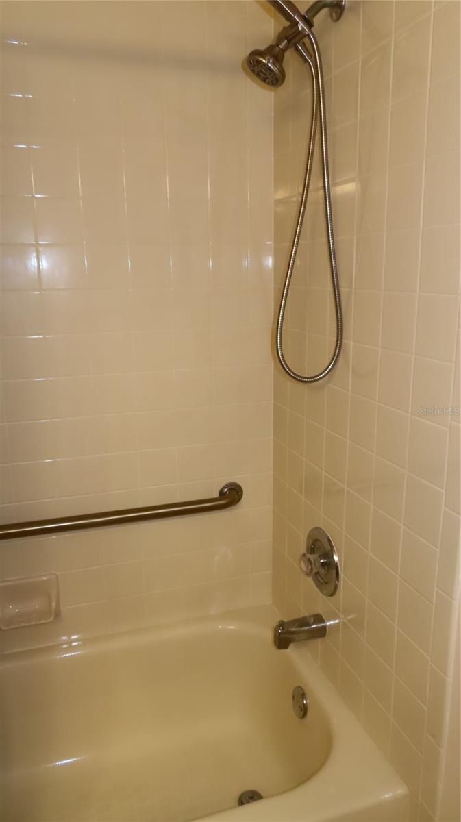 Image 38 of 57 For 2291 Americus Boulevard W 7