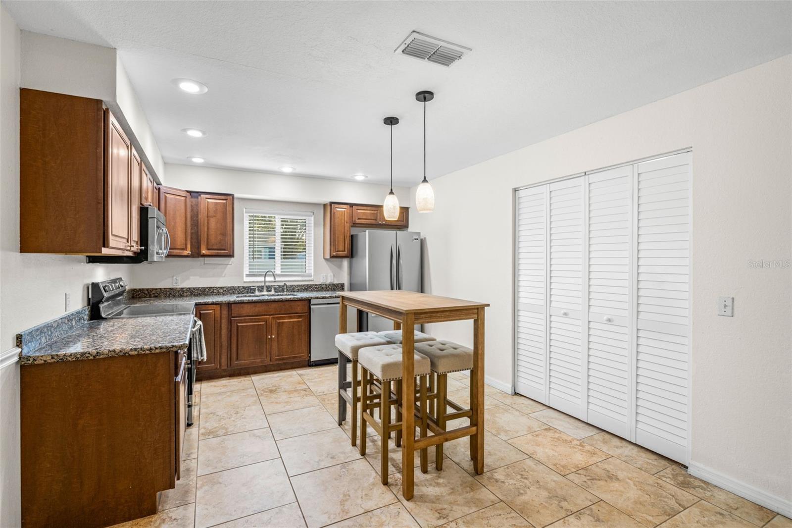 Image 10 of 34 For 4500 23rd Avenue S