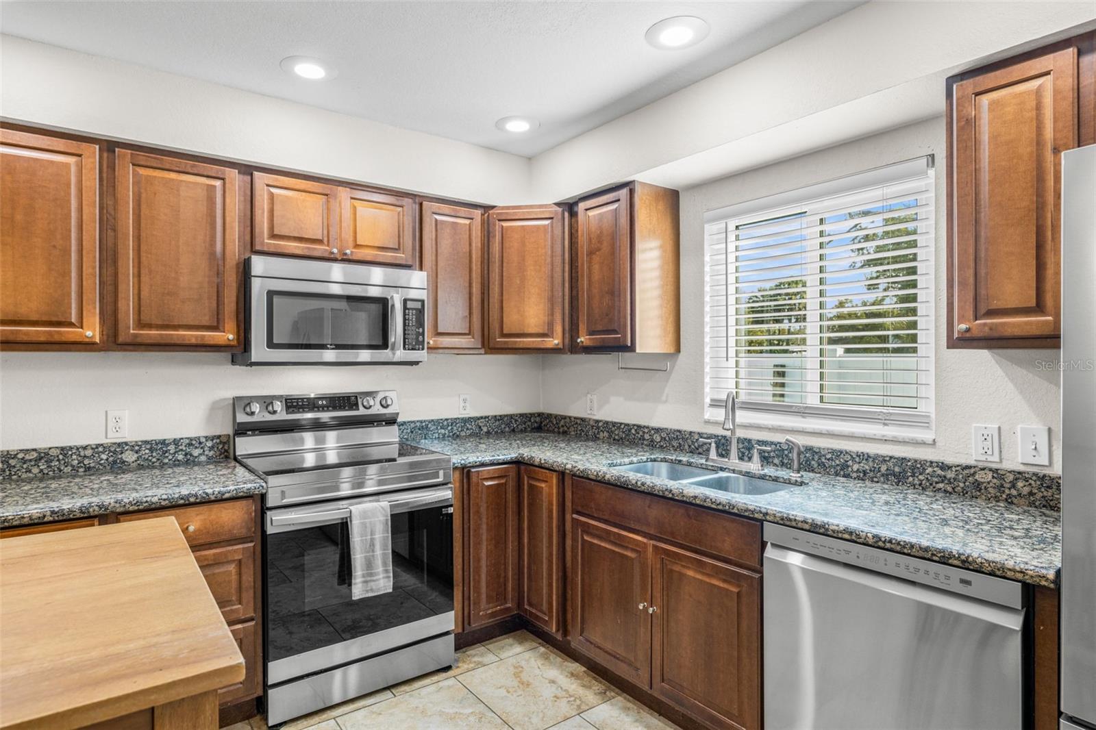 Image 11 of 34 For 4500 23rd Avenue S