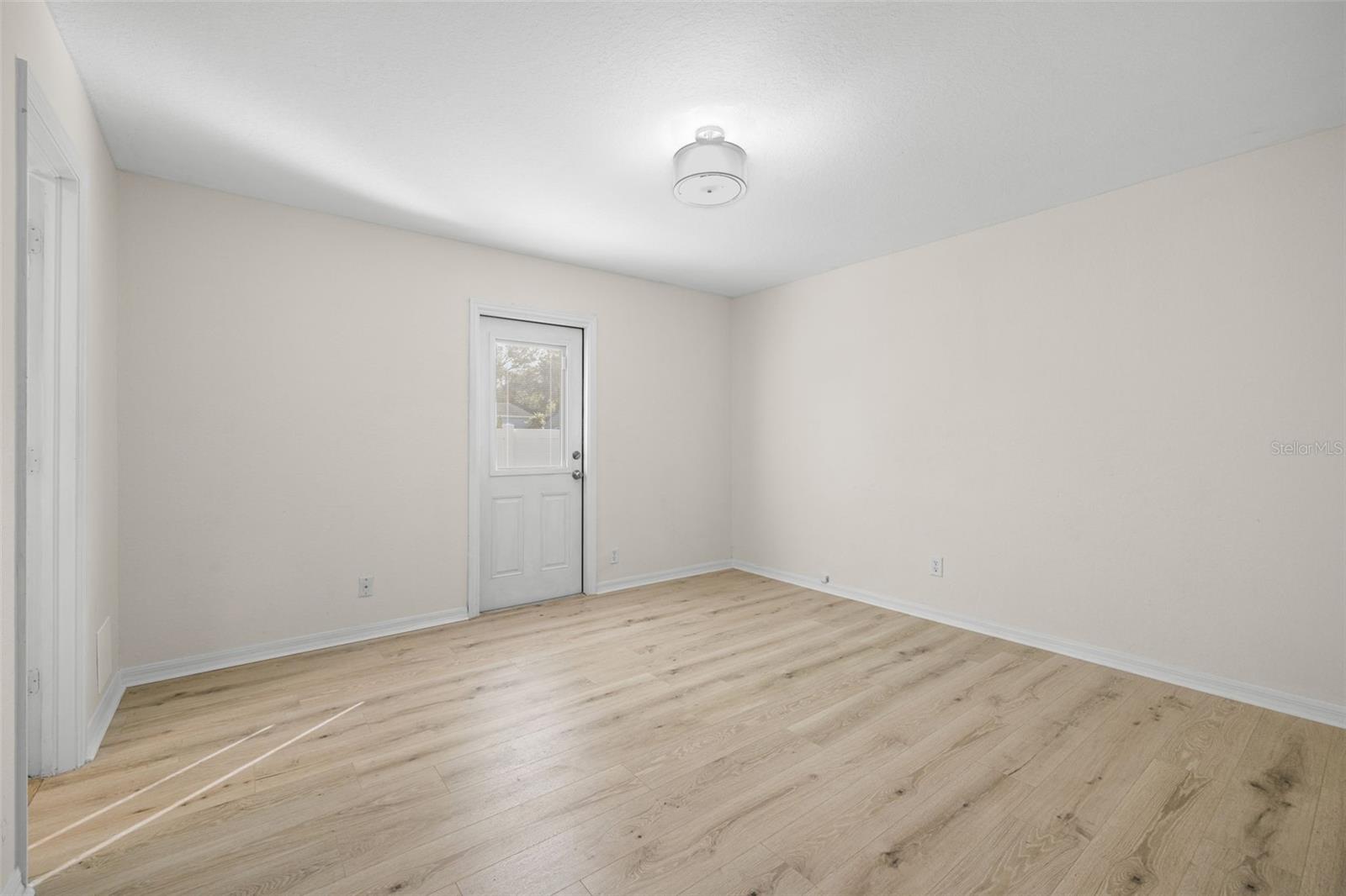 Image 13 of 34 For 4500 23rd Avenue S