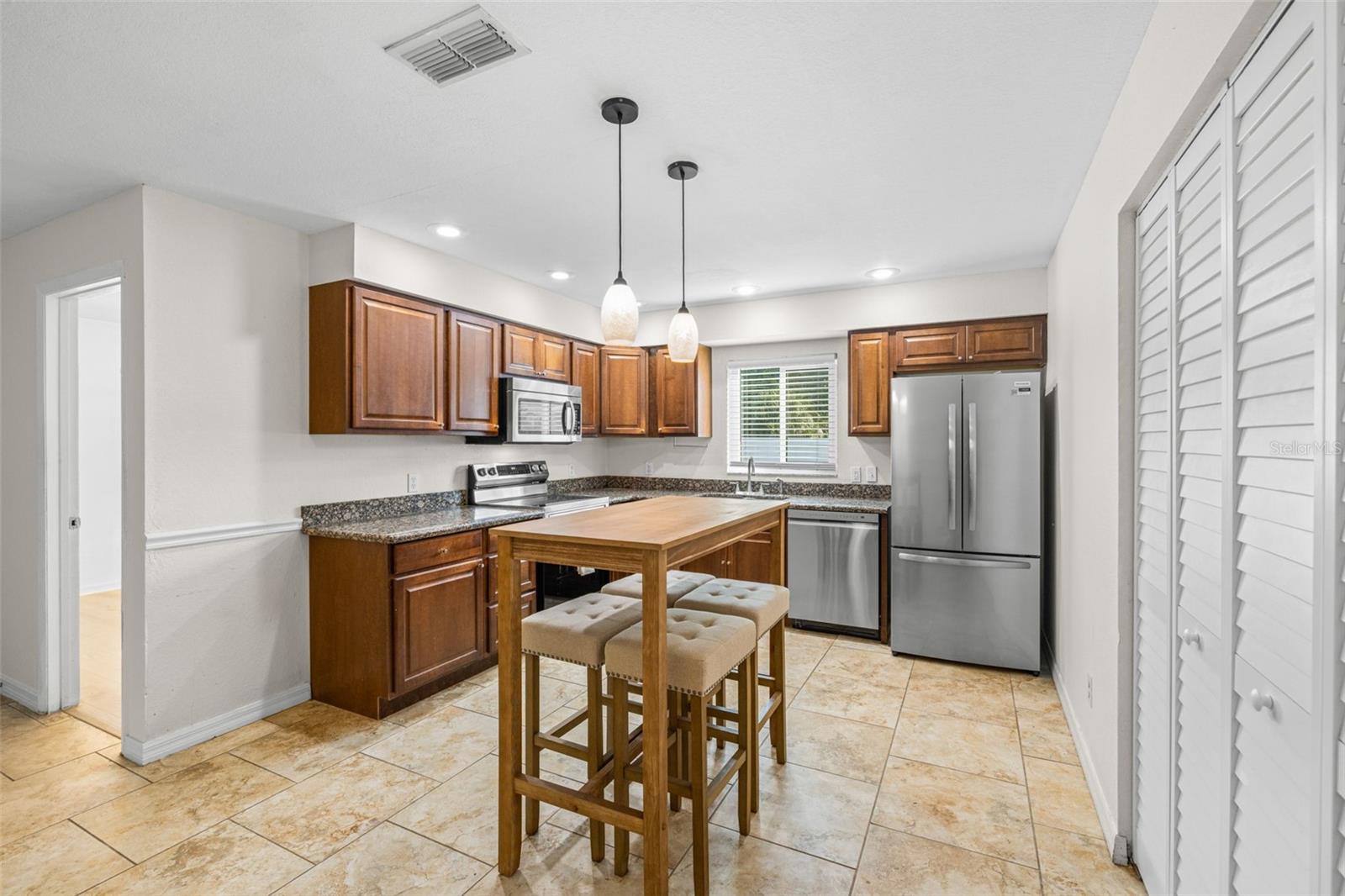 Image 9 of 34 For 4500 23rd Avenue S