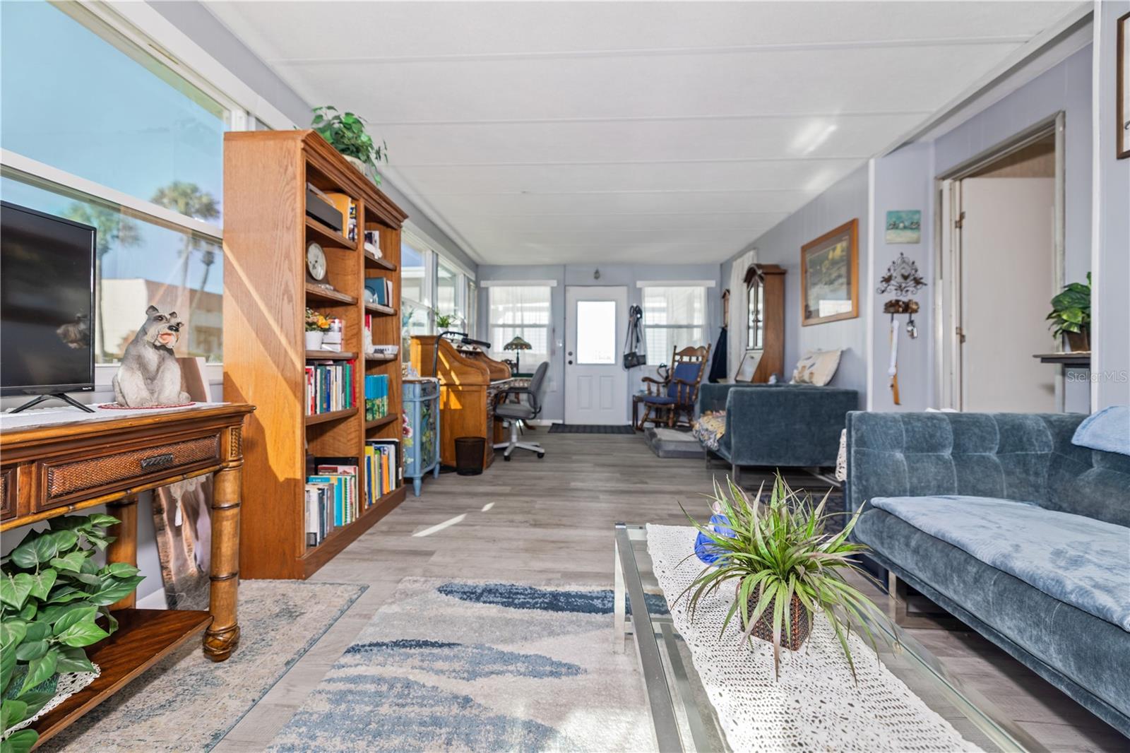 Image 4 of 25 For 7102 El Greco Street