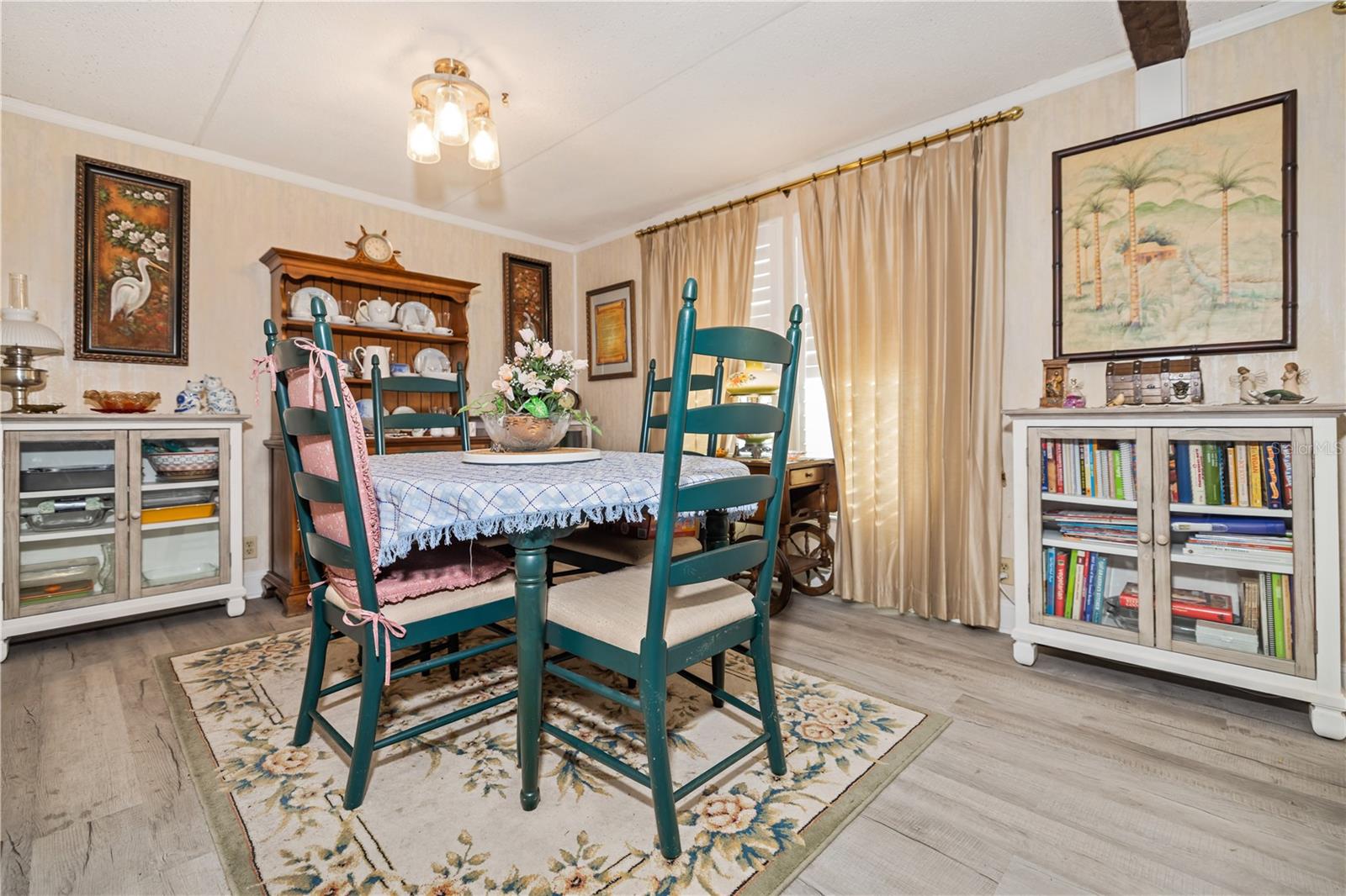 Image 8 of 25 For 7102 El Greco Street