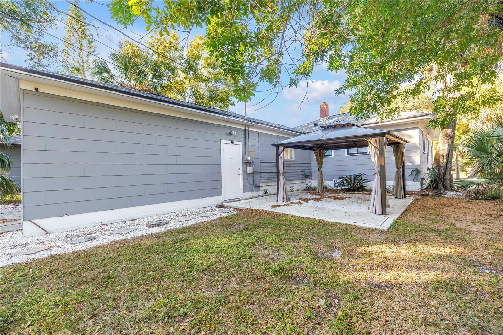 Image 22 of 30 For 946 23rd Avenue S