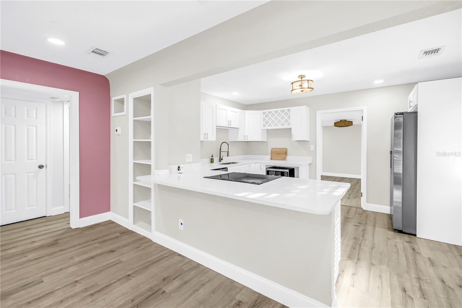 Image 7 of 30 For 946 23rd Avenue S