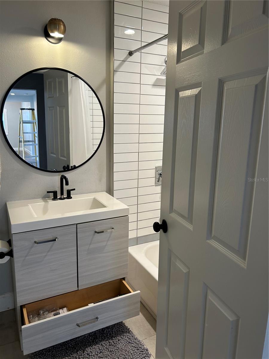 Image 18 of 26 For 2108 Powhatan Avenue