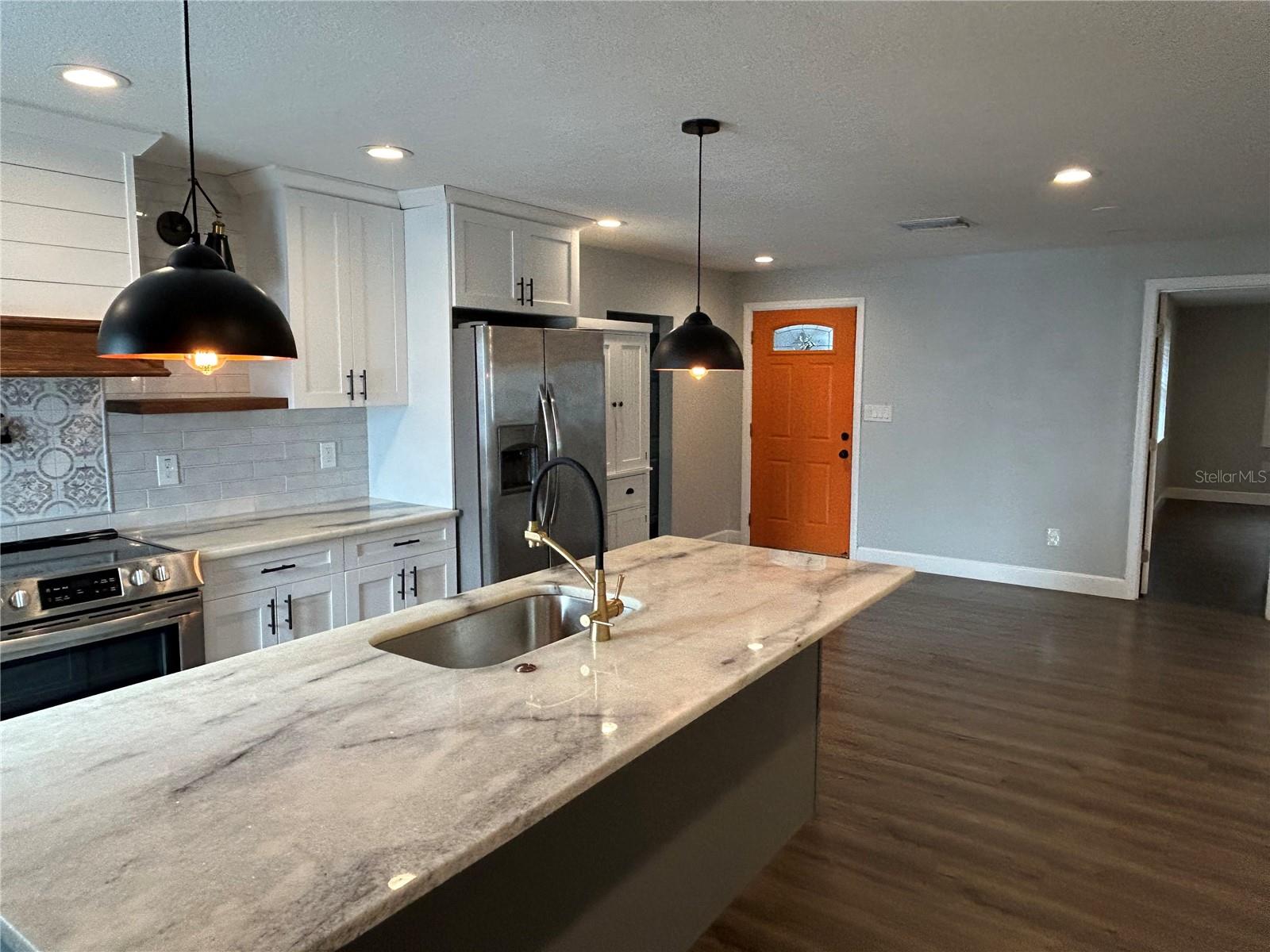 Image 4 of 26 For 2108 Powhatan Avenue