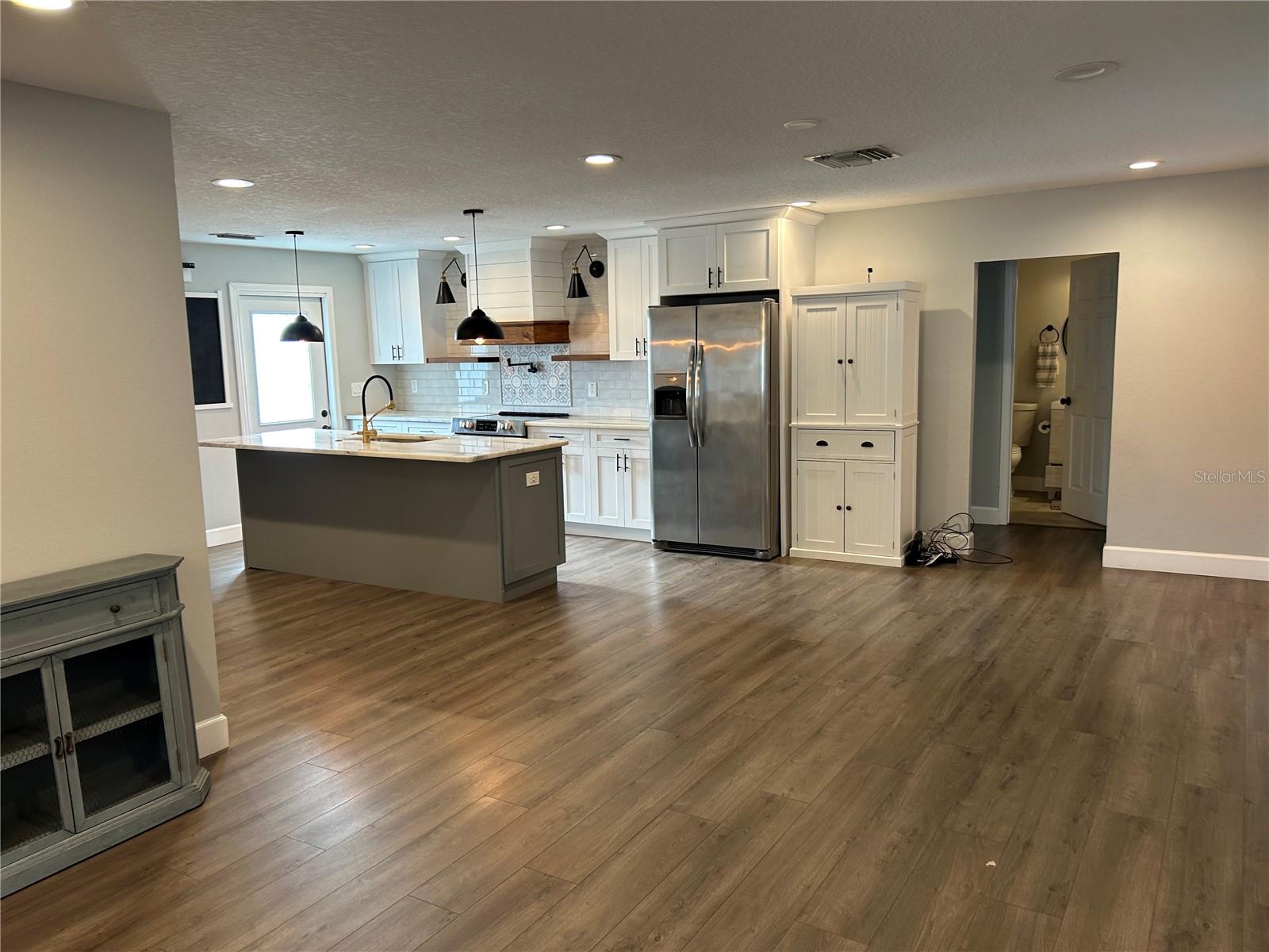 Image 6 of 26 For 2108 Powhatan Avenue