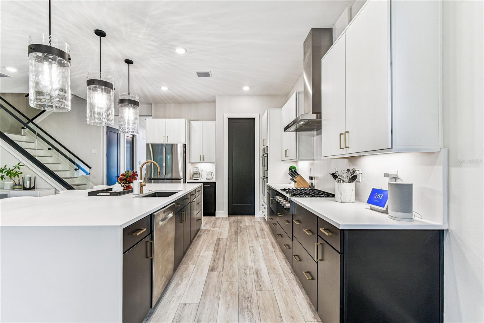 Image 17 of 53 For 3704 Lynwood