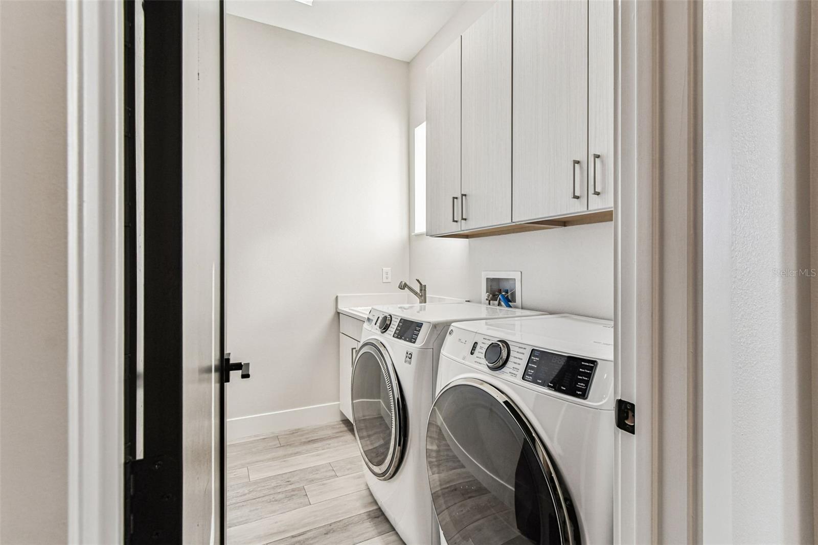 Image 39 of 53 For 3704 Lynwood