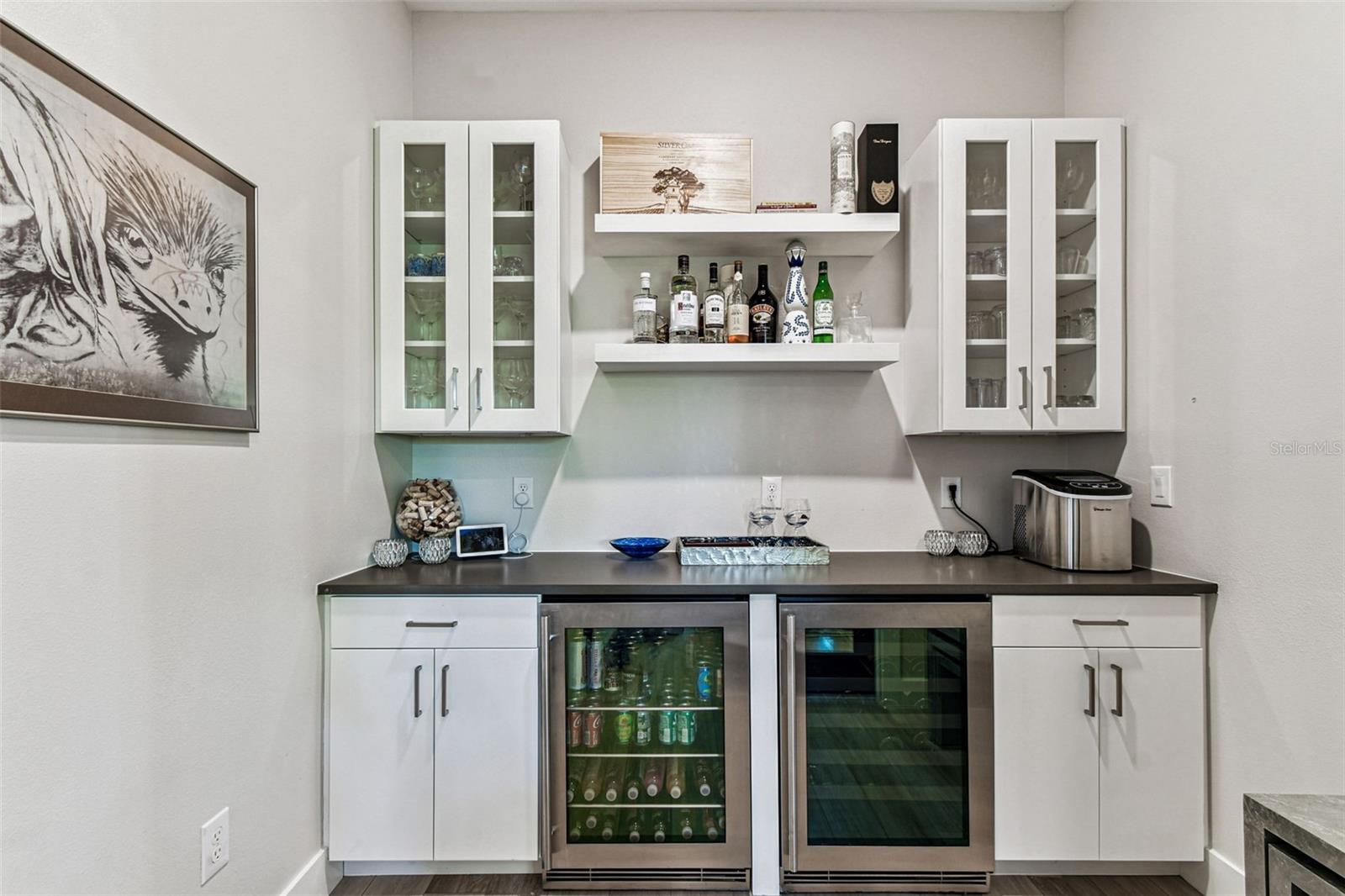 Image 4 of 53 For 3704 Lynwood