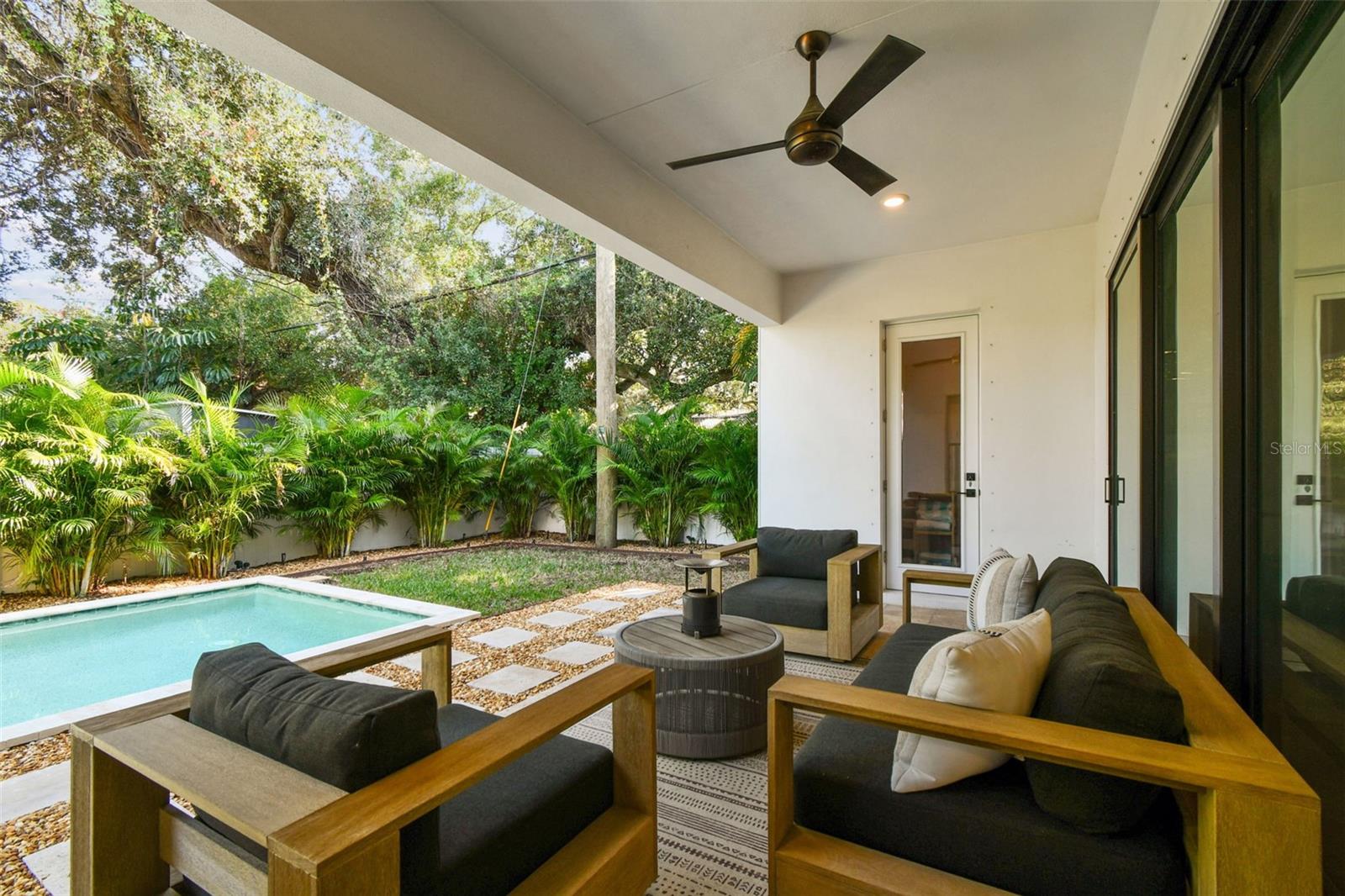 Image 40 of 53 For 3704 Lynwood