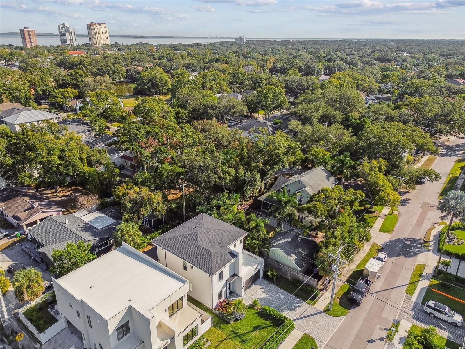 Image 50 of 53 For 3704 Lynwood