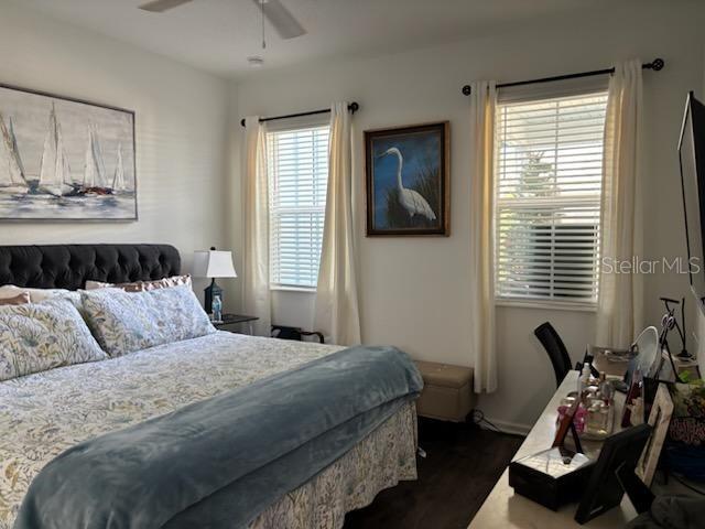 Image 11 of 14 For 562 Landshark Boulevard