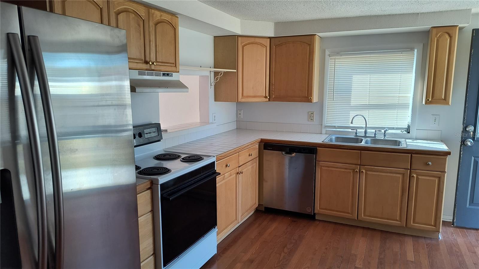 Image 9 of 21 For 817 Ohio Avenue