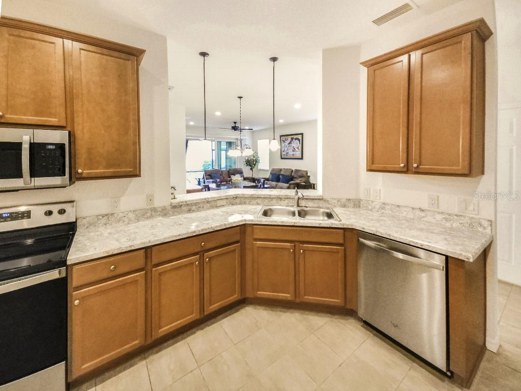 Image 11 of 41 For 1620 Linz Court