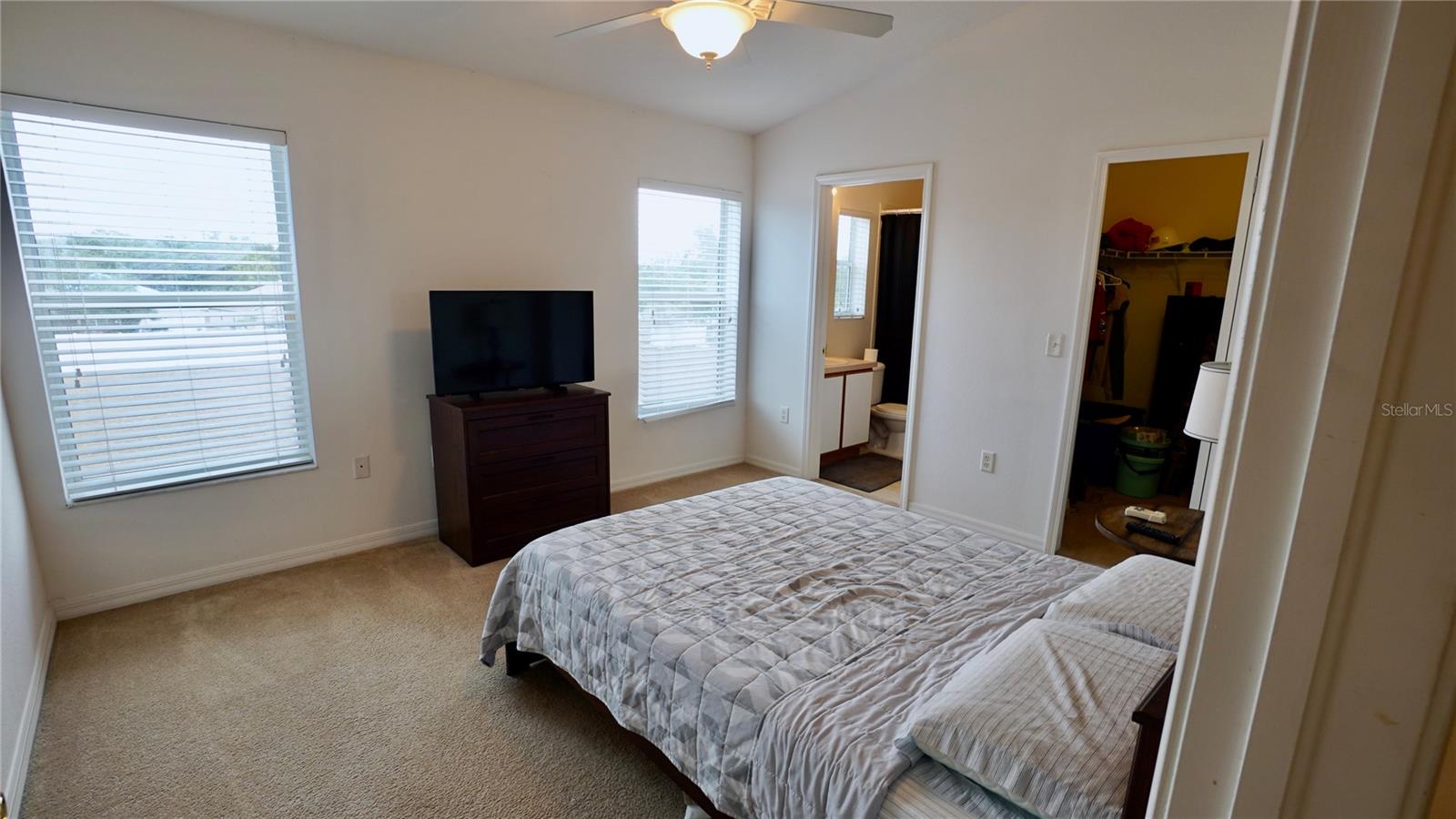 Image 20 of 21 For 1552 Blue Magnolia Road