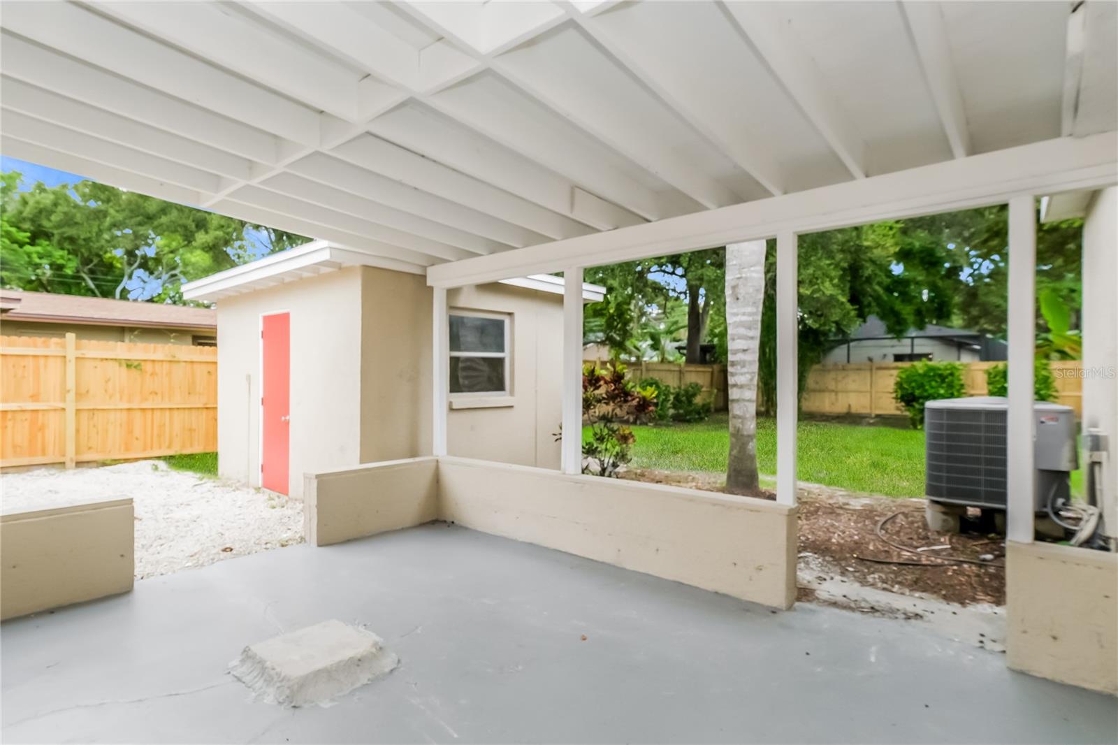 Image 13 of 16 For 1909 Glen Echo Lane