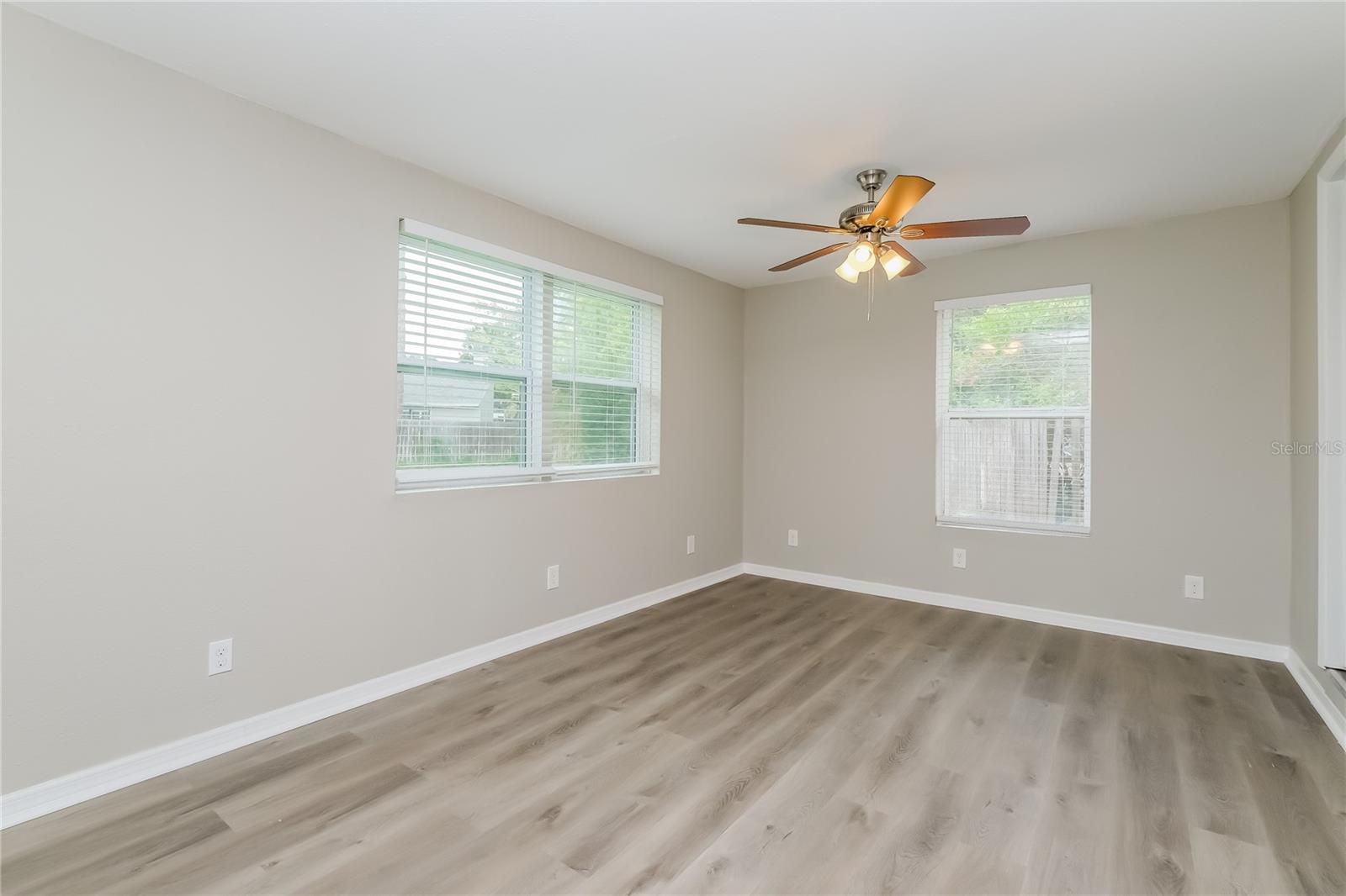 Image 2 of 16 For 1909 Glen Echo Lane