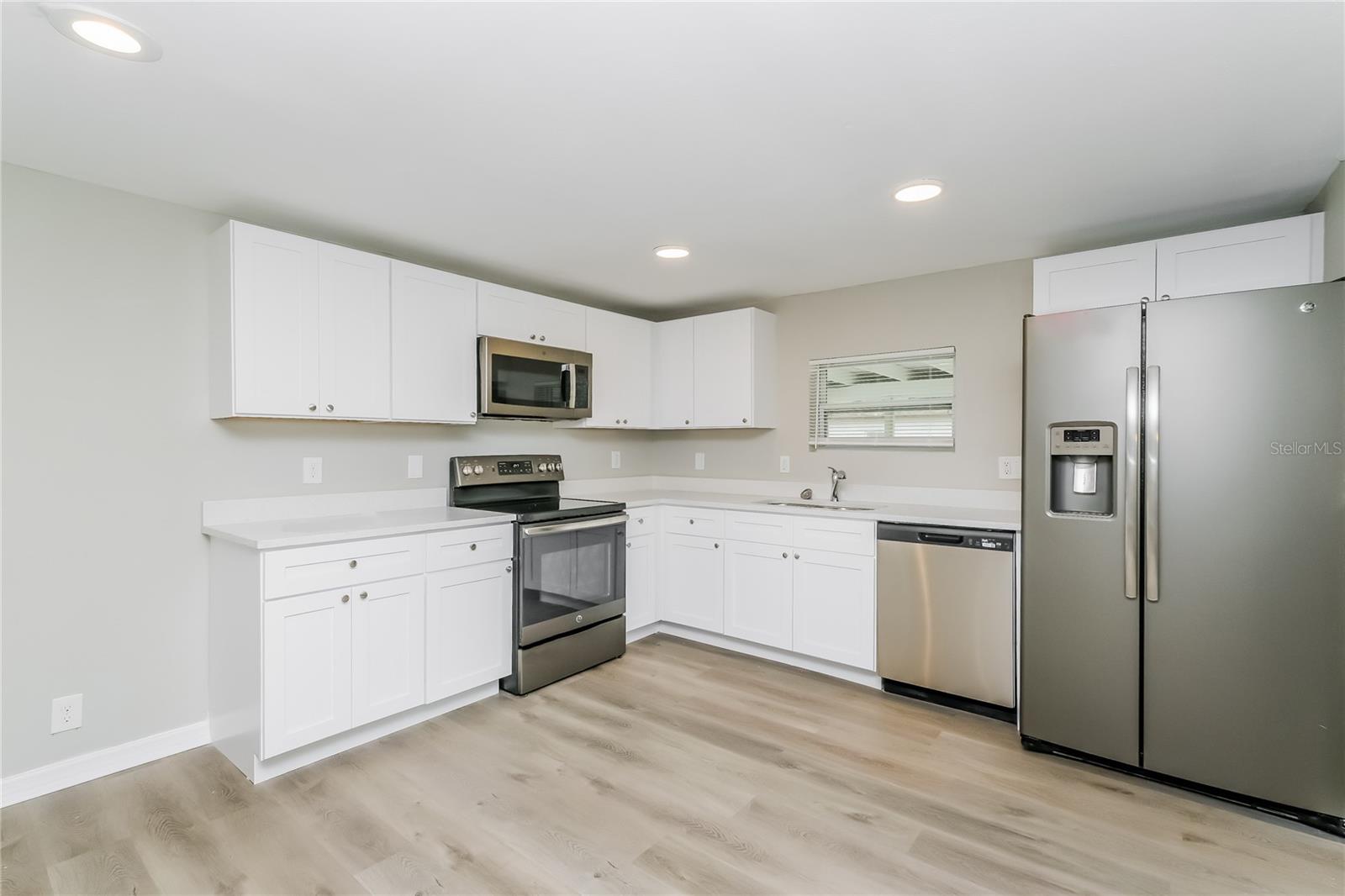 Image 5 of 16 For 1909 Glen Echo Lane