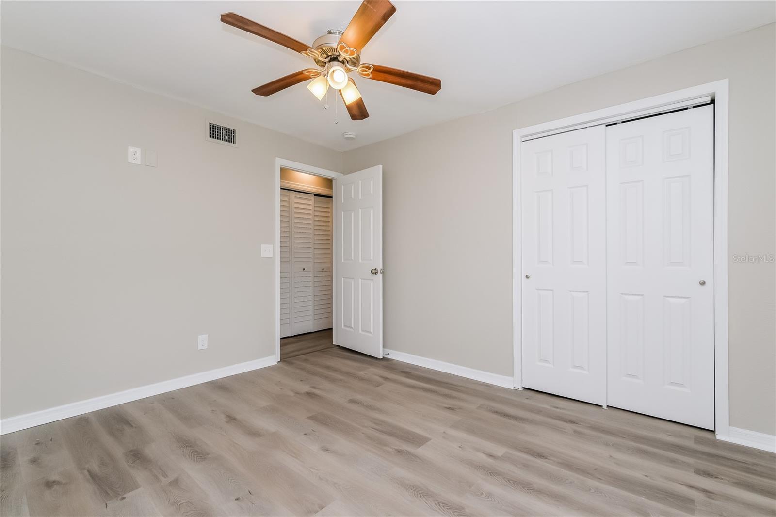 Image 8 of 16 For 1909 Glen Echo Lane