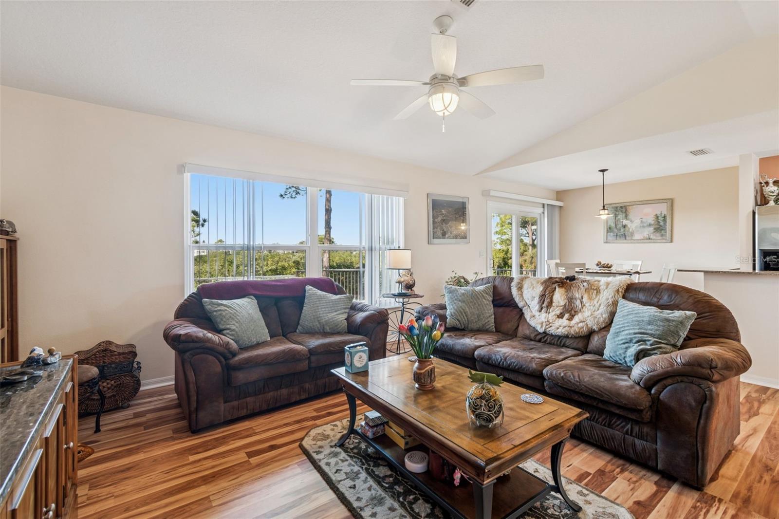 Image 17 of 80 For 1059 S Pointe Alexis Dr