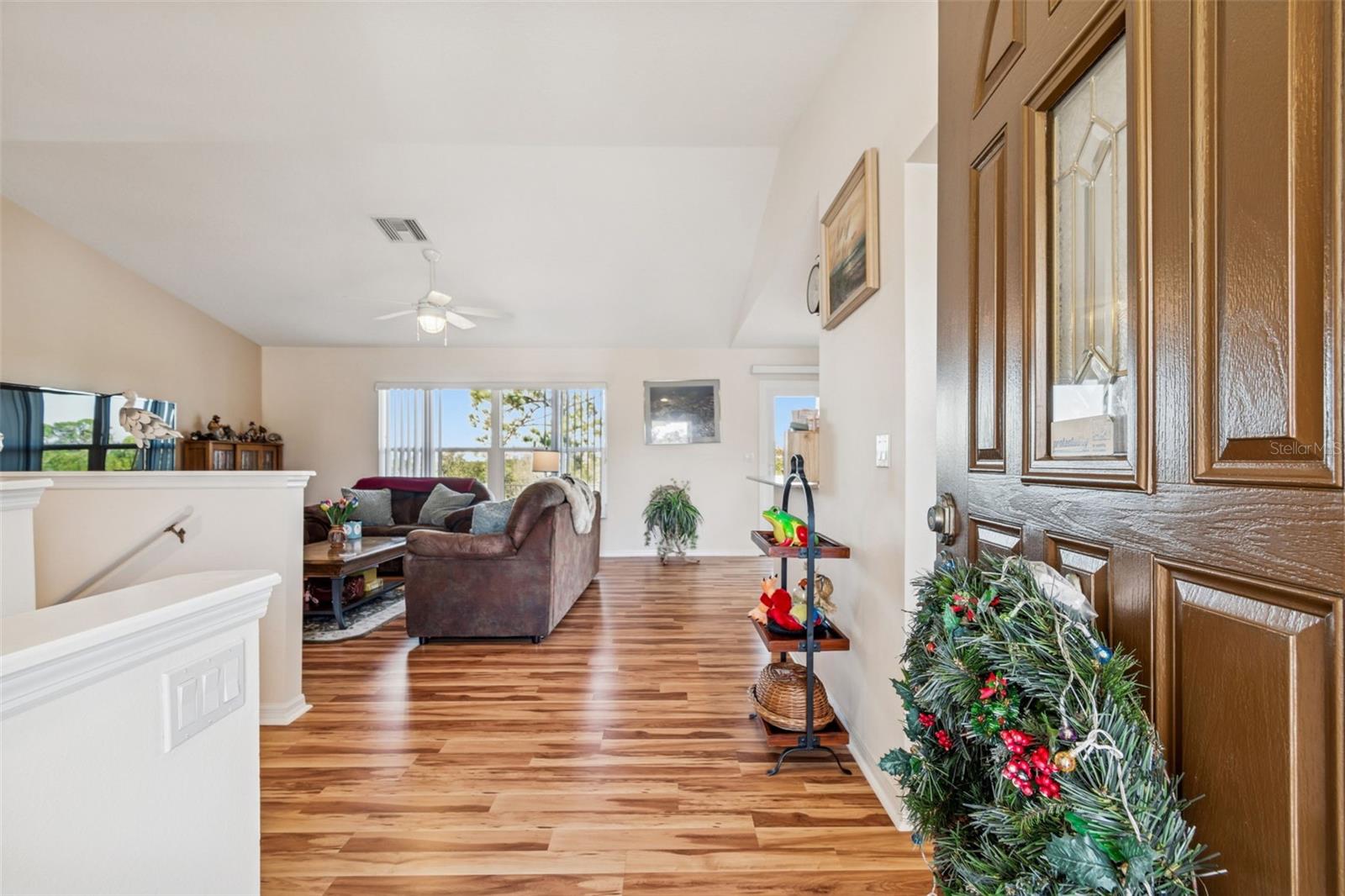 Image 6 of 80 For 1059 S Pointe Alexis Dr