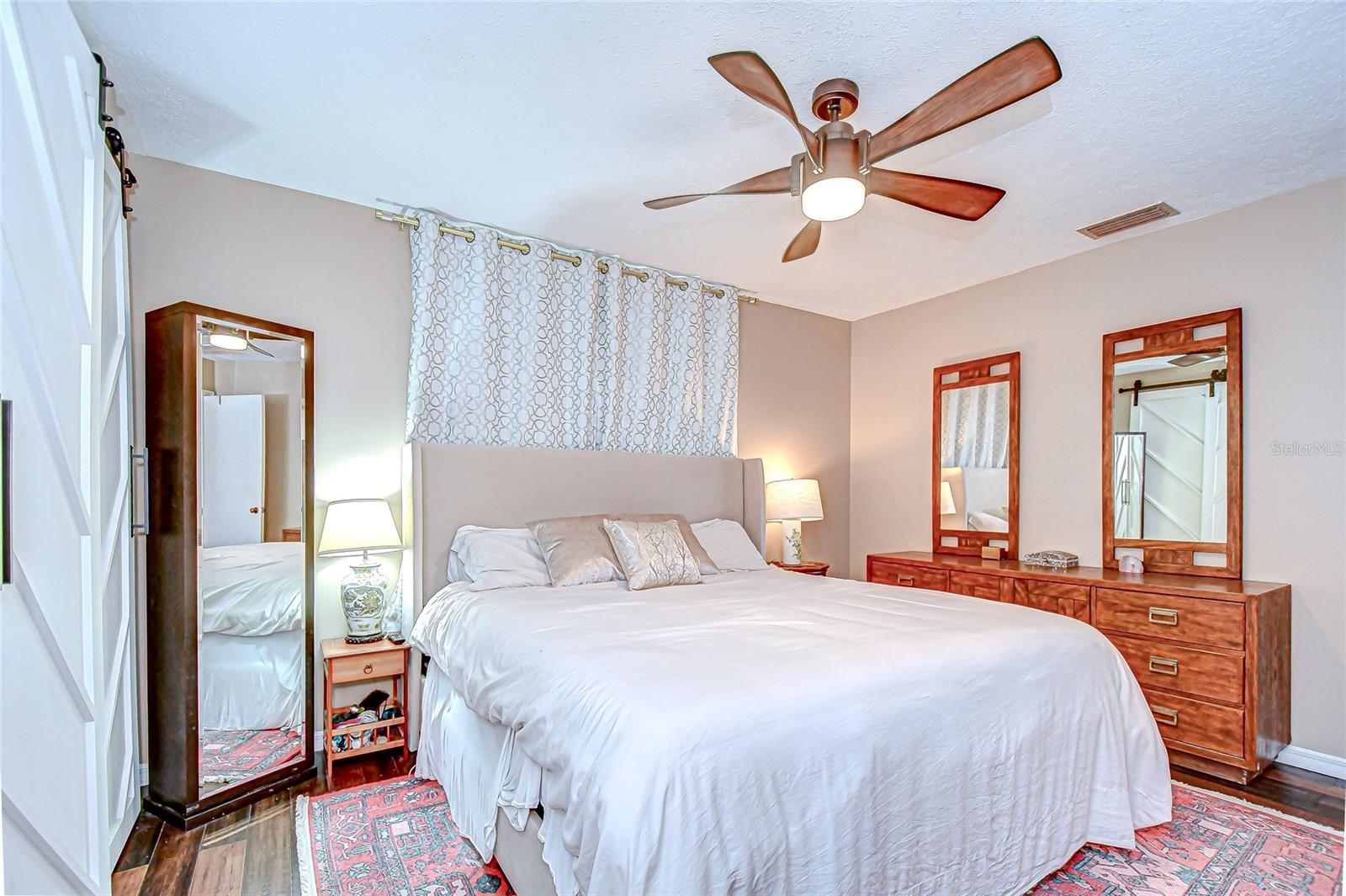 Image 20 of 47 For 1904 Little Cove