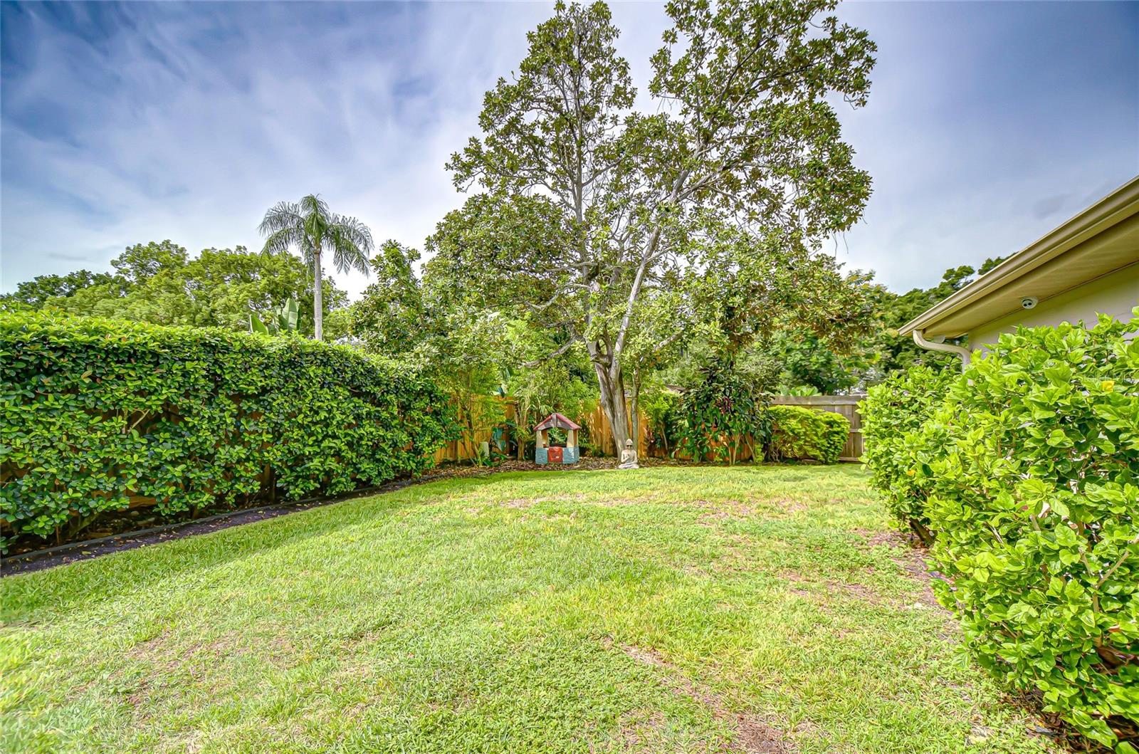 Image 39 of 47 For 1904 Little Cove