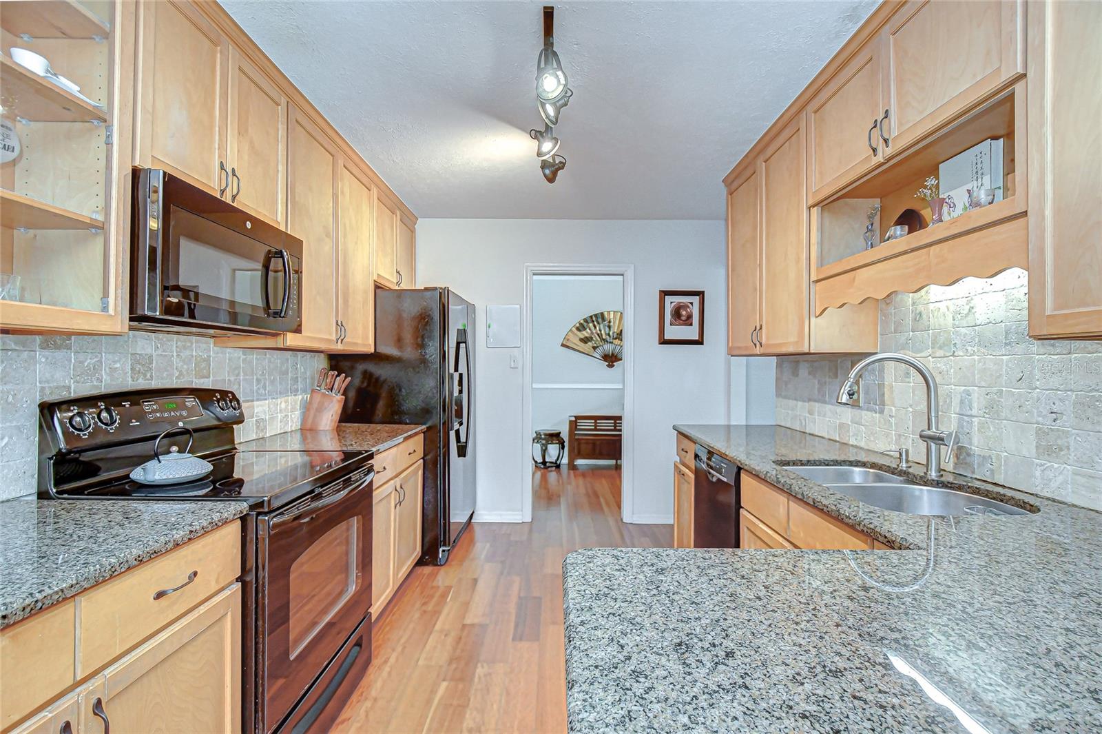 Image 6 of 47 For 1904 Little Cove