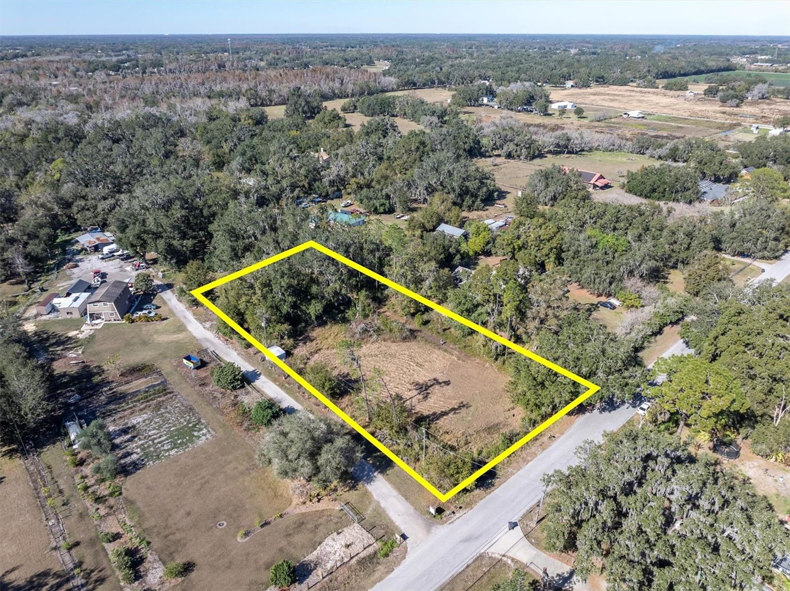 Listing photo id 2 for 4103 Stanley Road