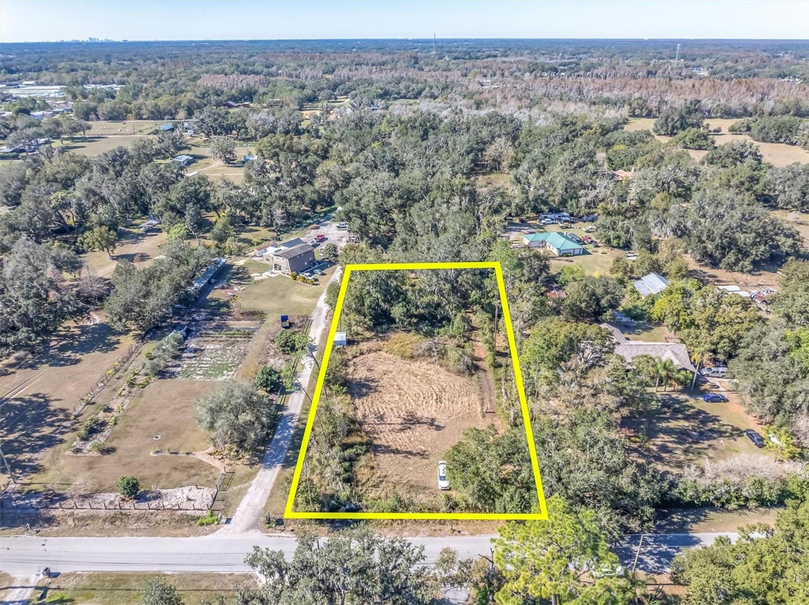 Listing photo id 3 for 4103 Stanley Road