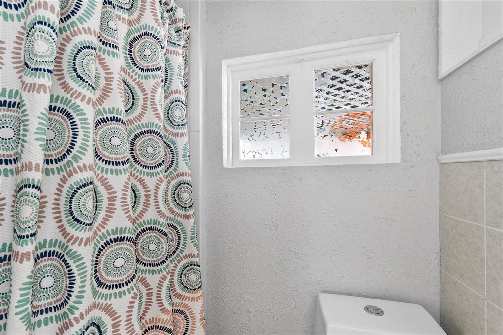 Image 16 of 64 For 4496 Star Street N