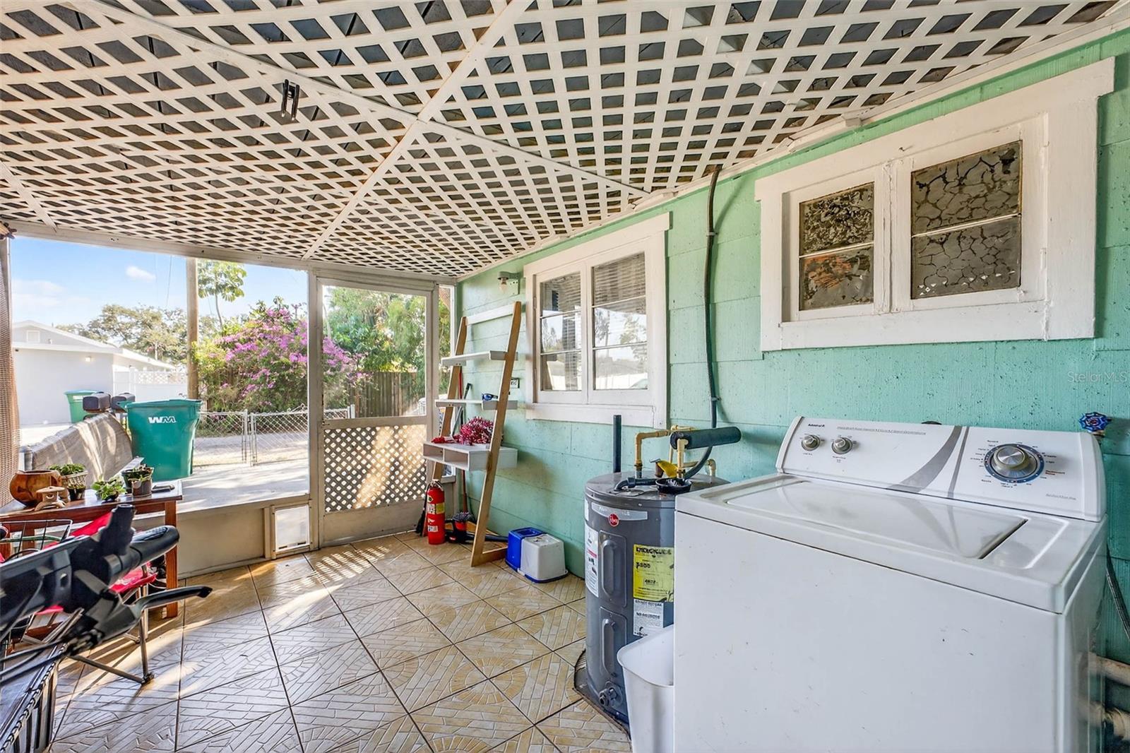 Image 23 of 64 For 4496 Star Street N