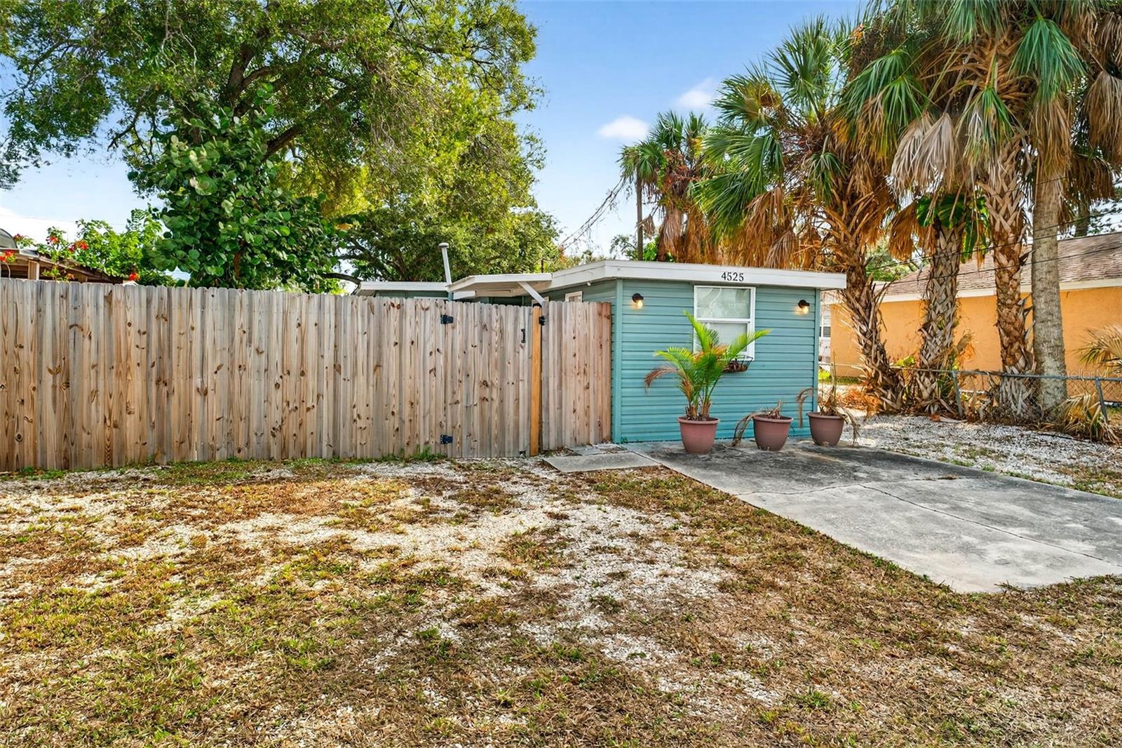 Image 28 of 64 For 4496 Star Street N