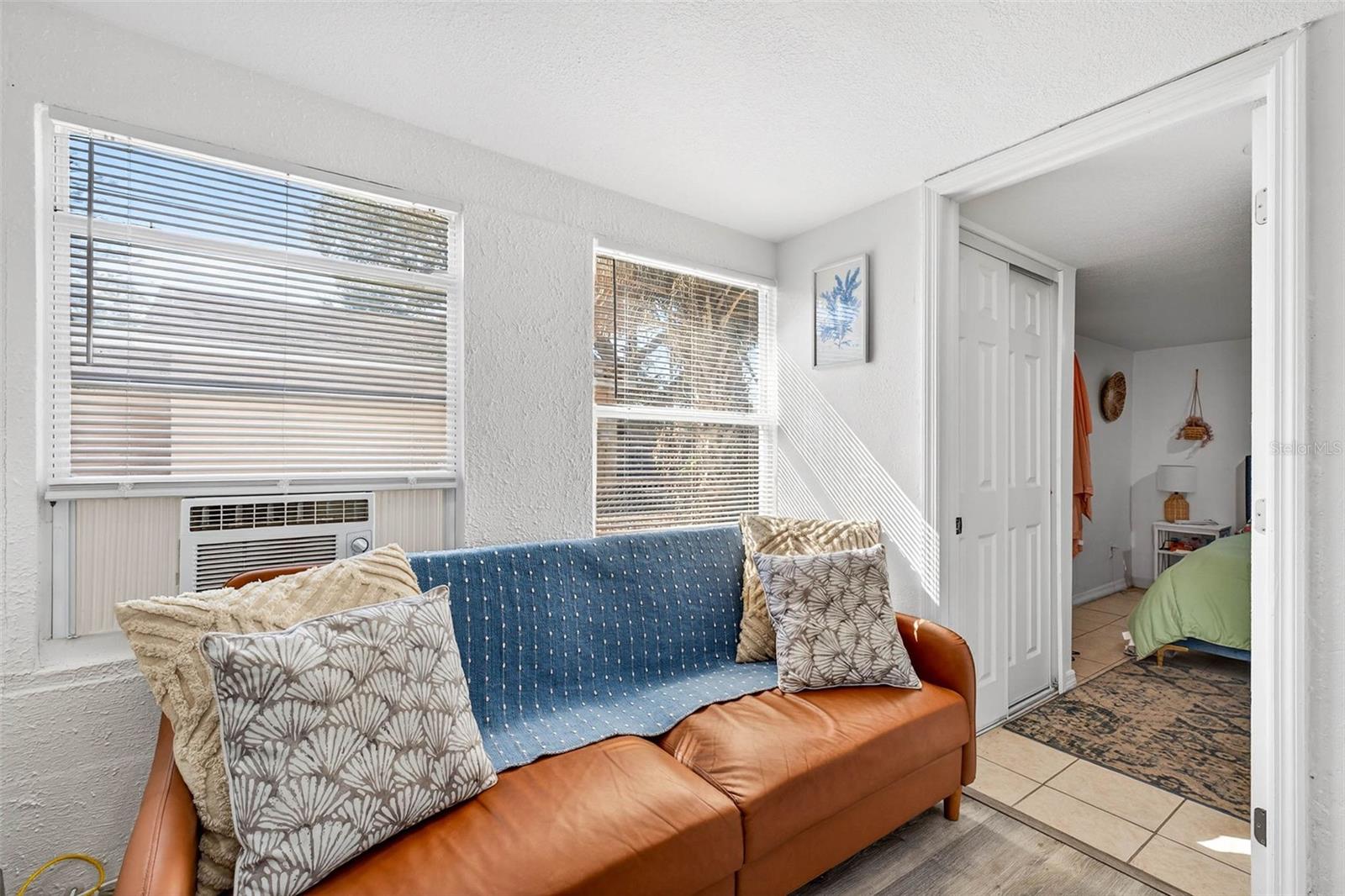 Image 33 of 64 For 4496 Star Street N