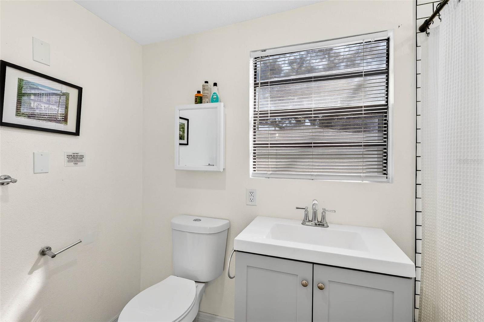 Image 38 of 64 For 4496 Star Street N