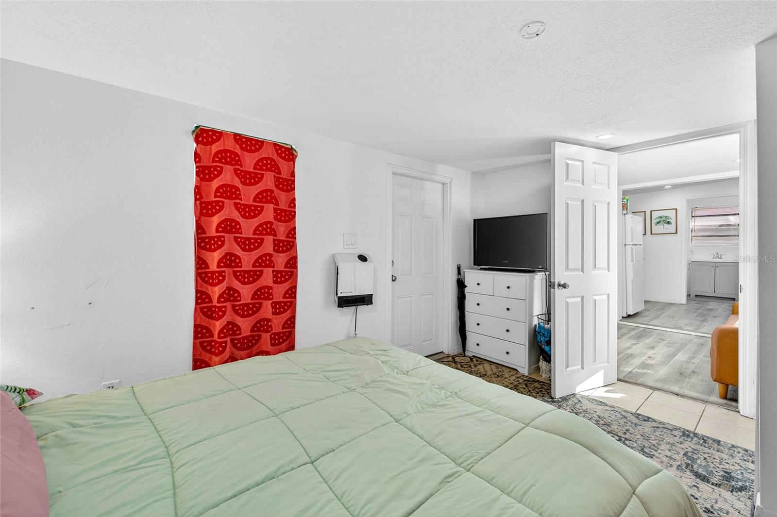 Image 44 of 64 For 4496 Star Street N