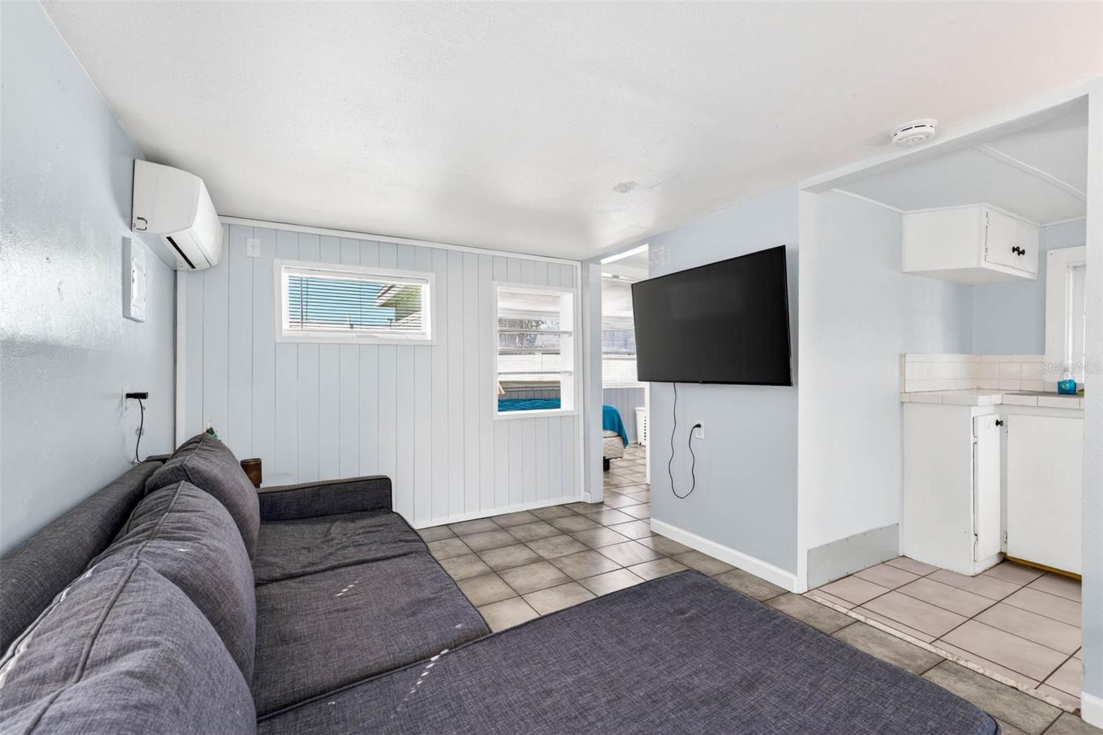 Image 6 of 64 For 4496 Star Street N