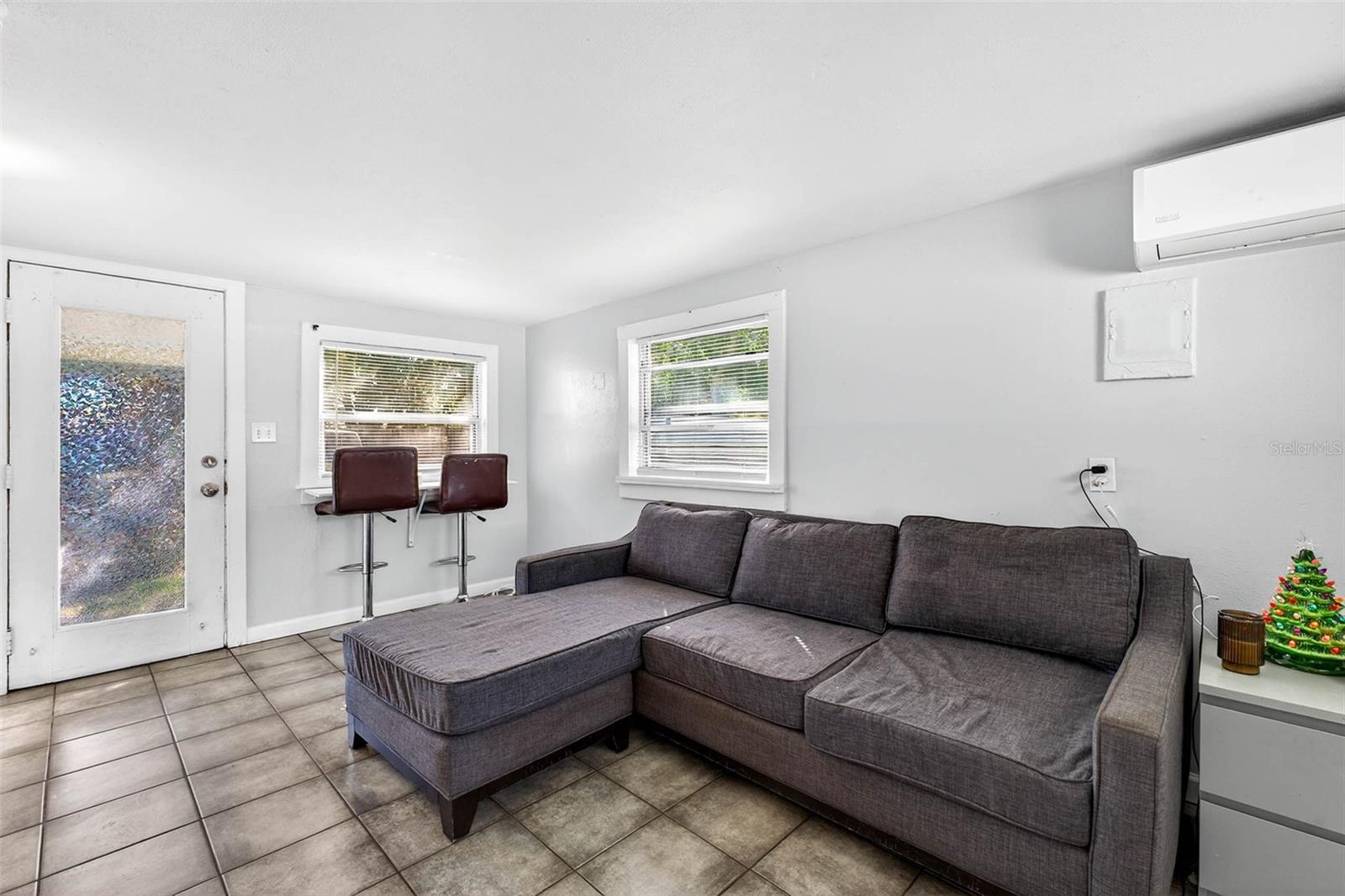 Image 7 of 64 For 4496 Star Street N