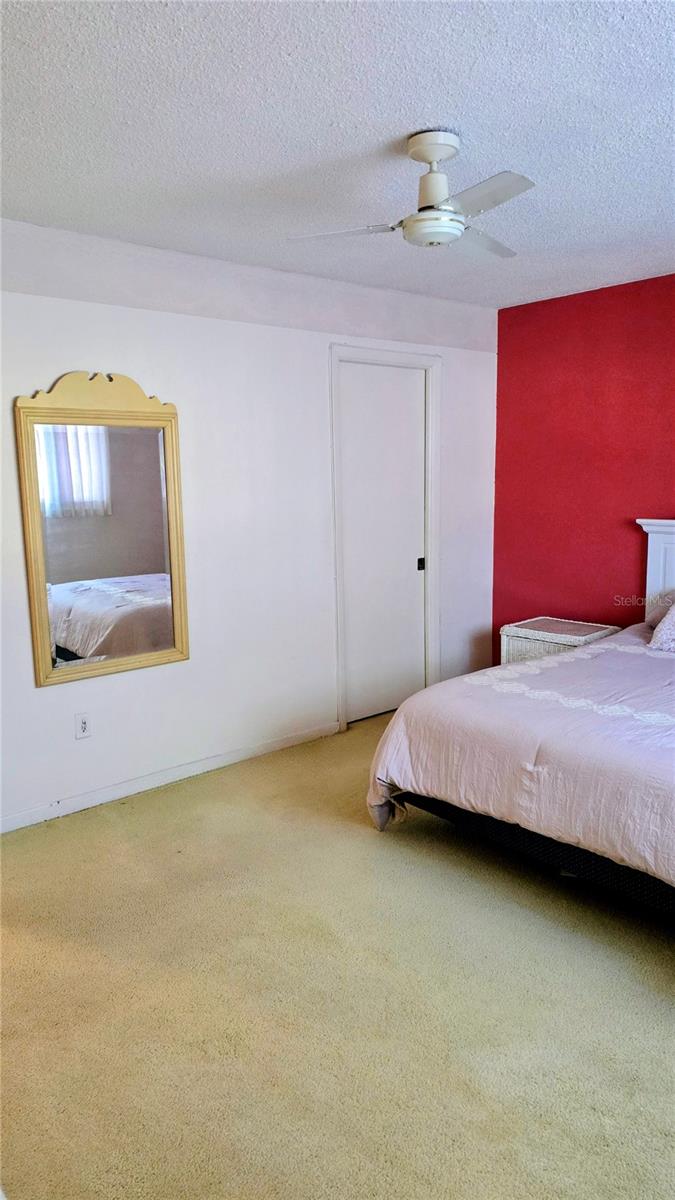 Image 22 of 52 For 1626 Lake Avenue 2