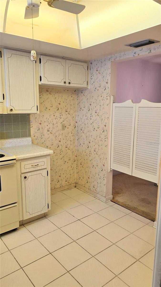 Image 34 of 52 For 1626 Lake Avenue 2